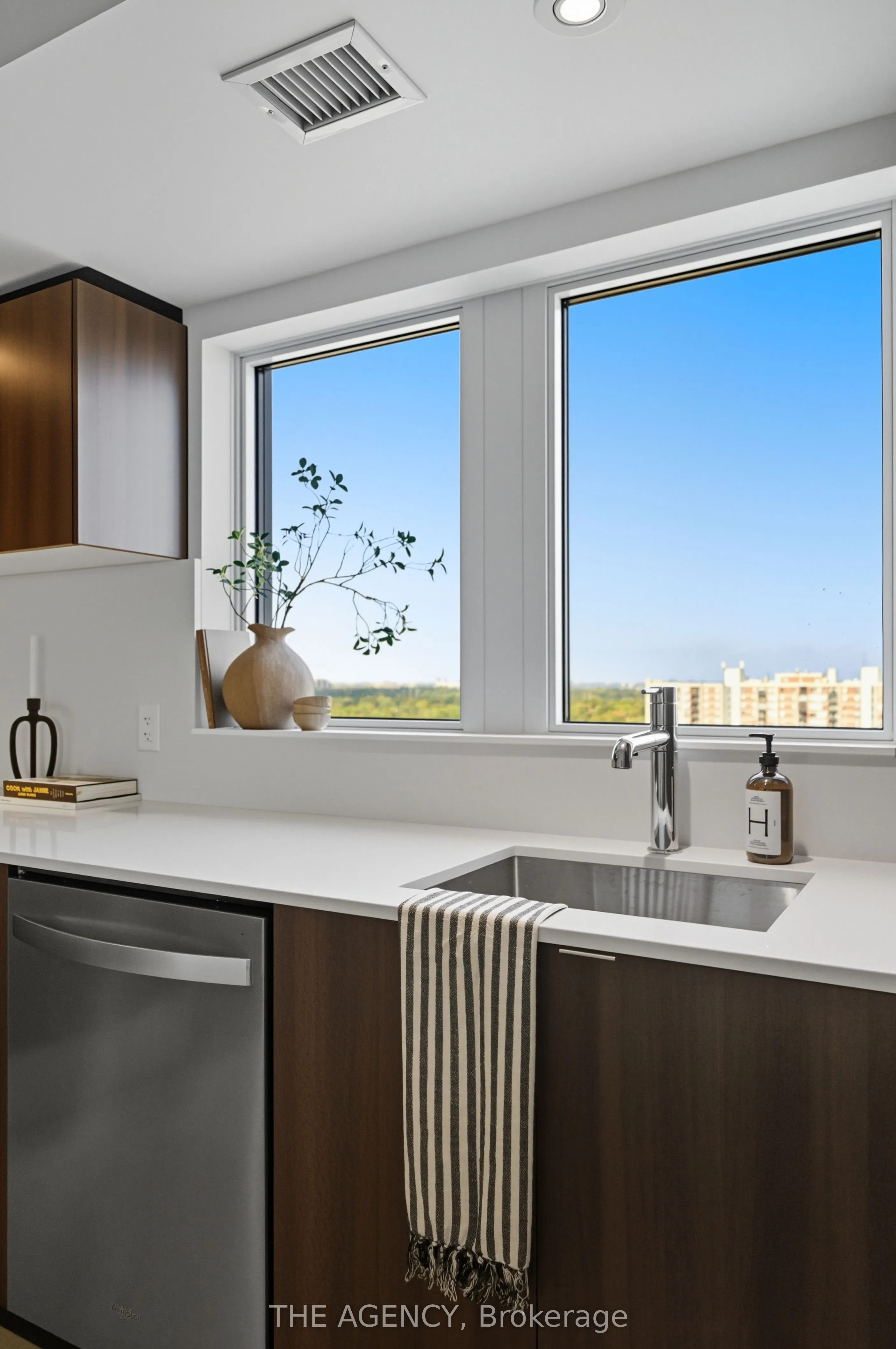 10 Eva Road, #1708