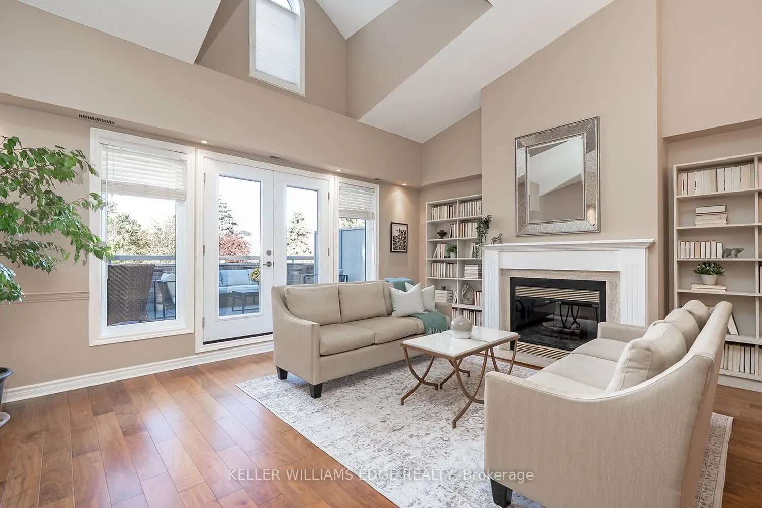 3230 New Street, #19