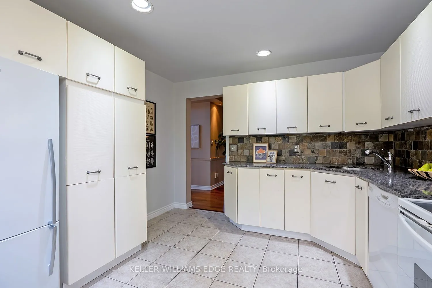 3230 New Street, #19