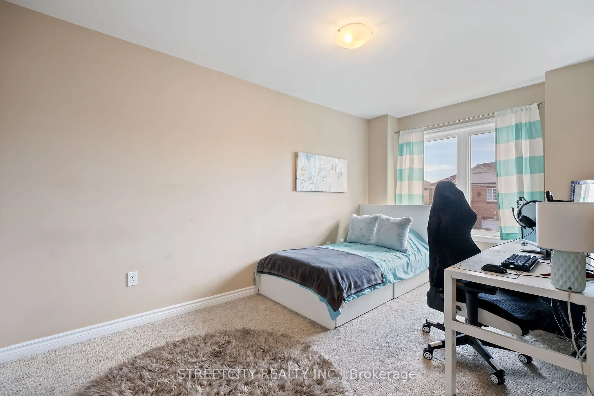 3953 Freeman Terrace