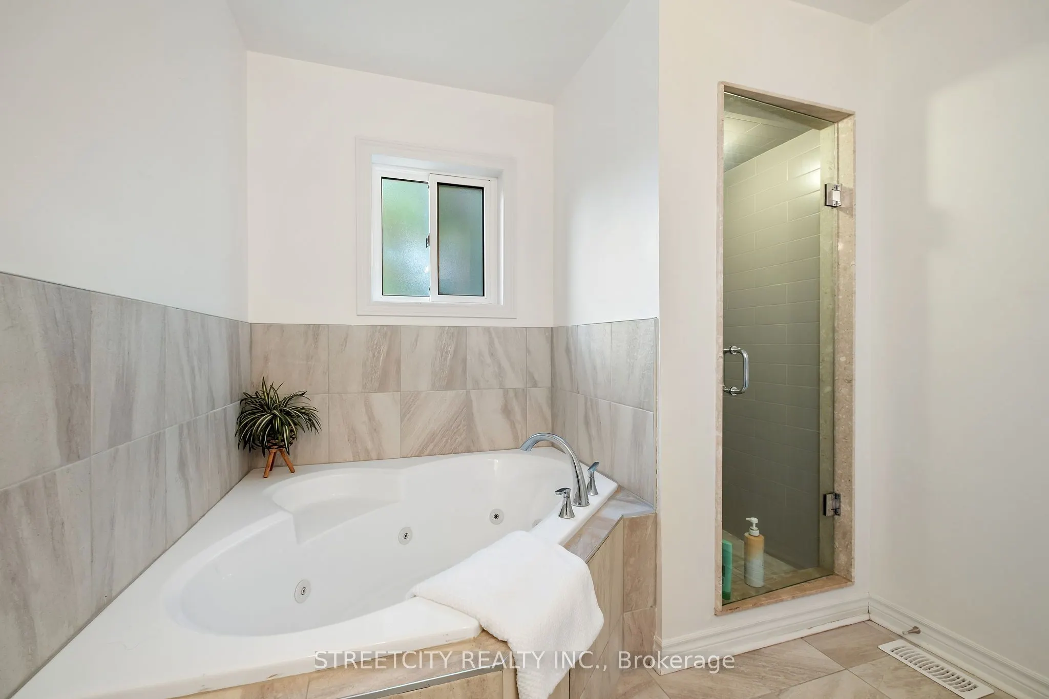 3953 Freeman Terrace