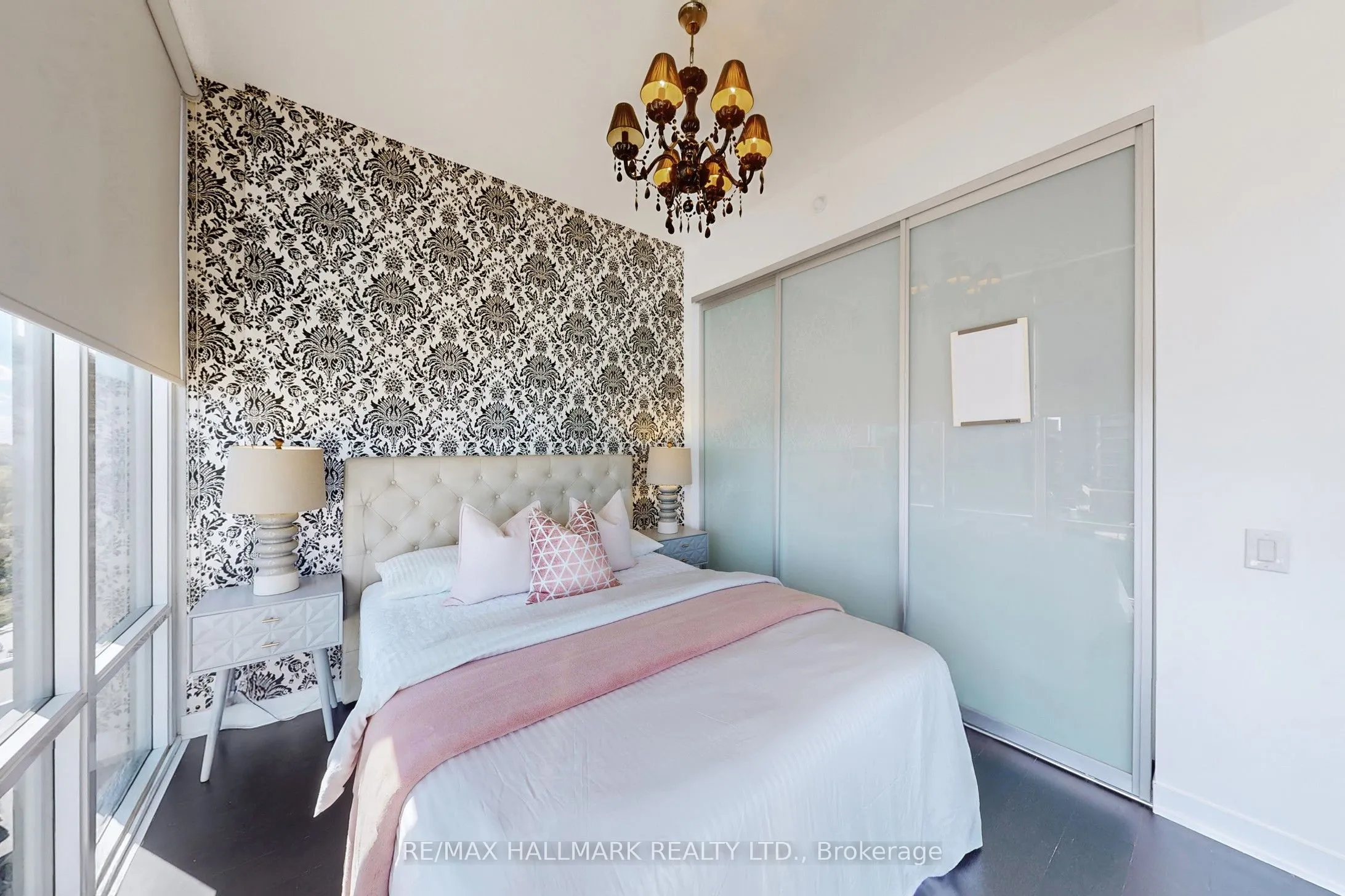 90 Park Lawn Road, #608