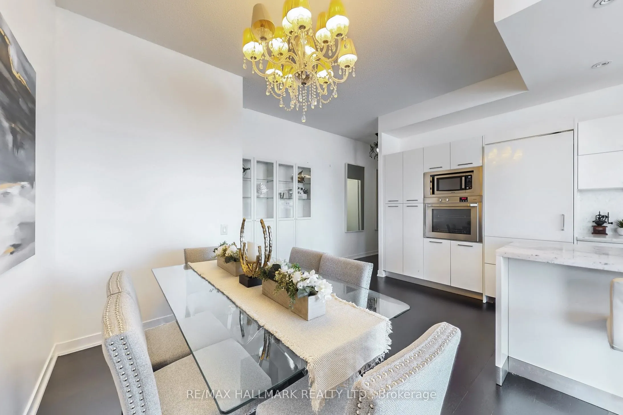 90 Park Lawn Road, #608