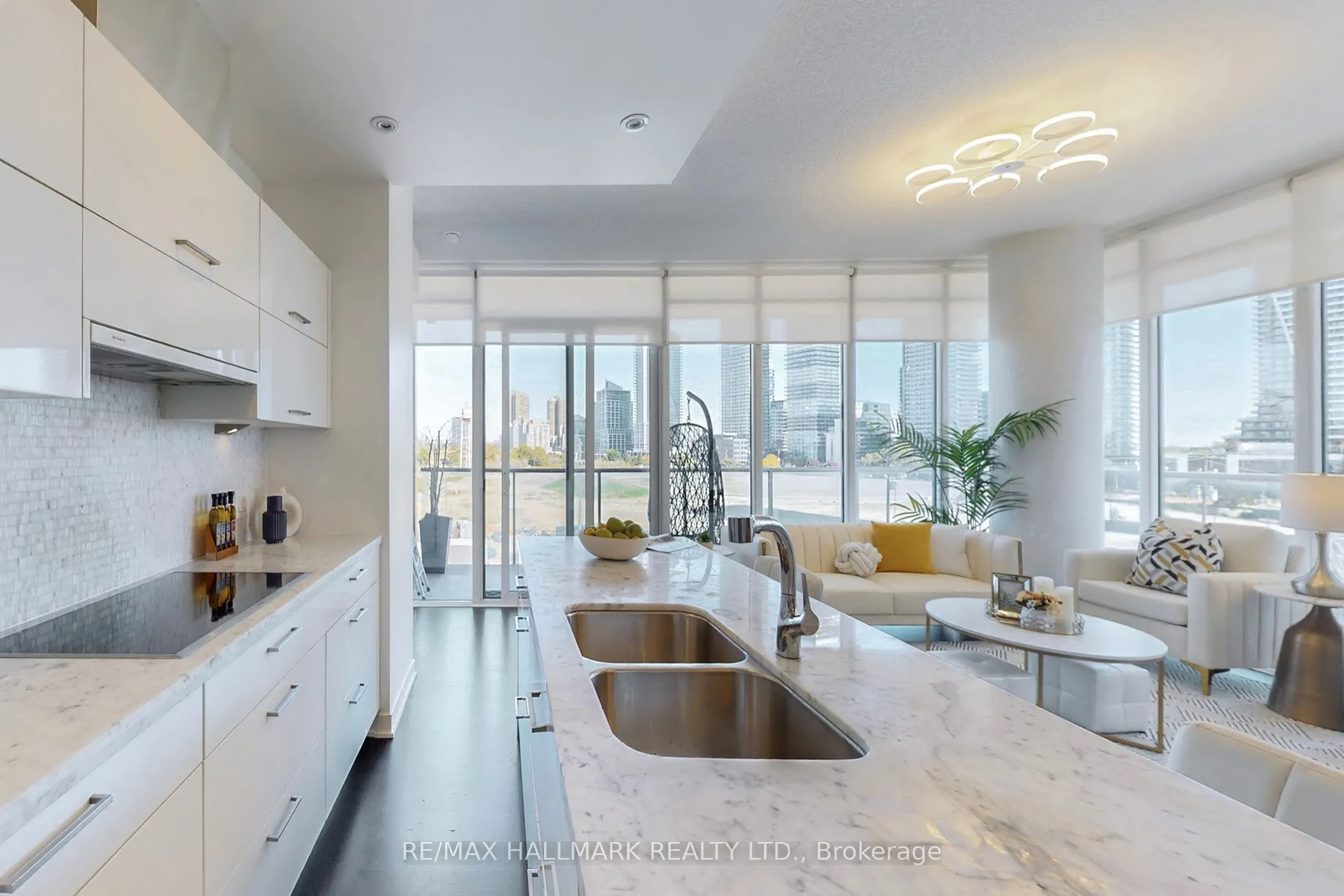 90 Park Lawn Road, #608