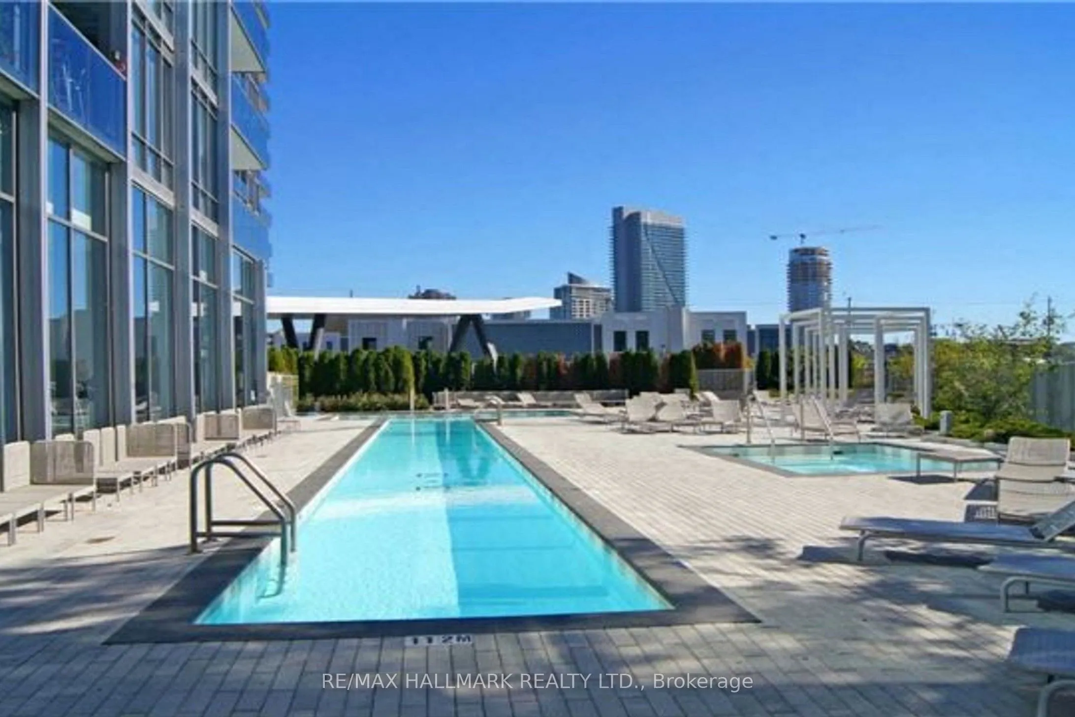 90 Park Lawn Road, #608