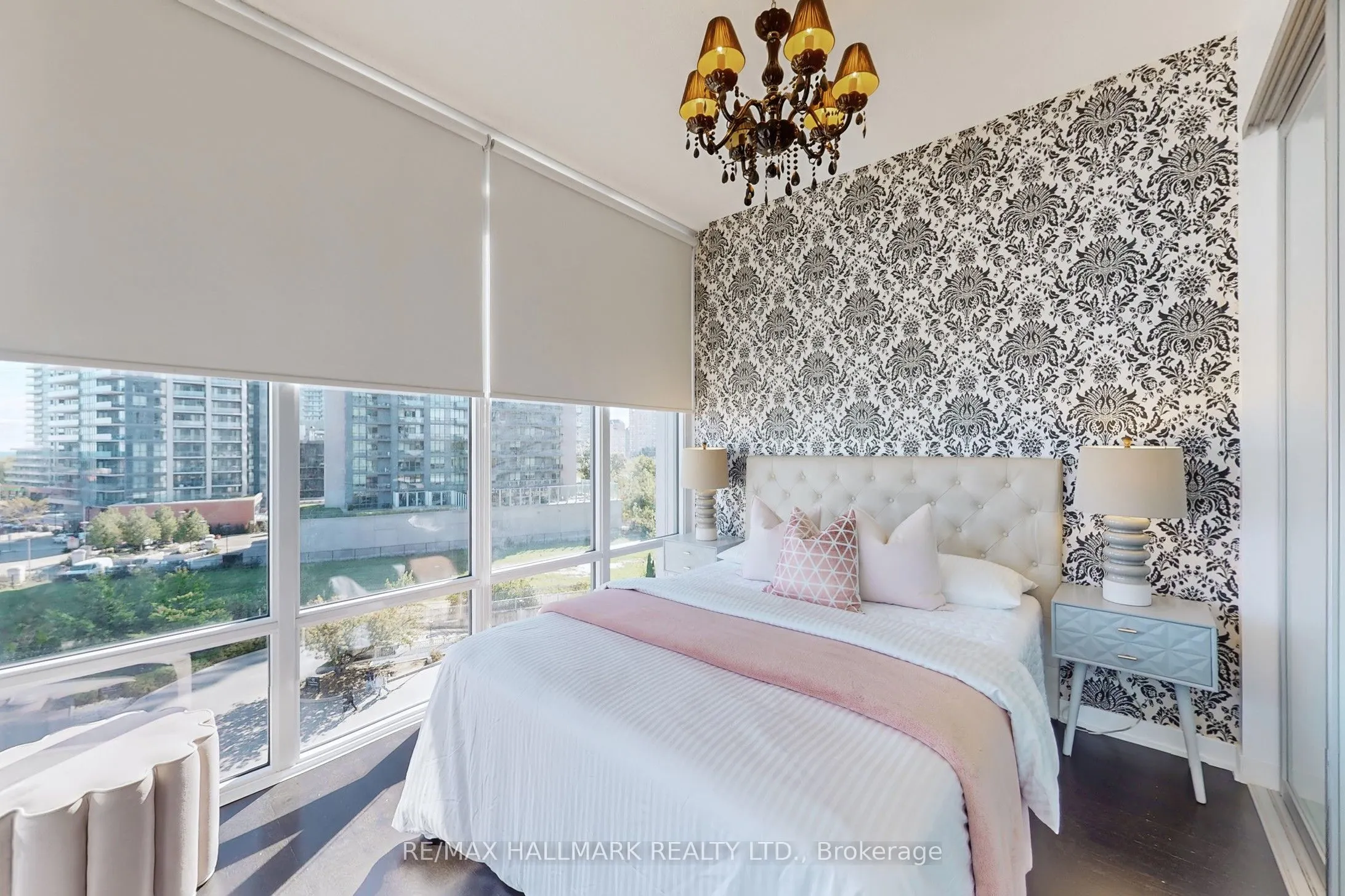 90 Park Lawn Road, #608