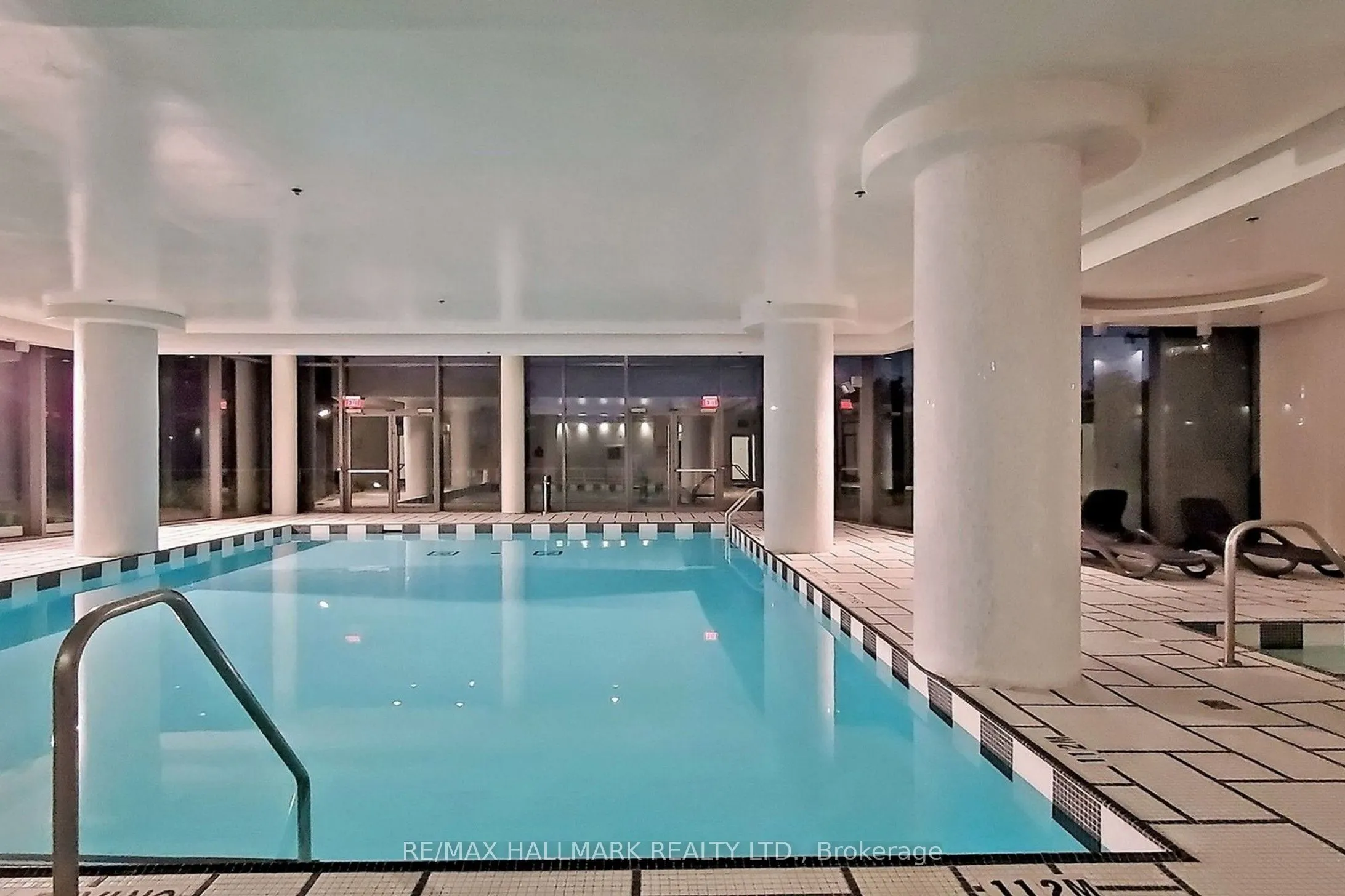 90 Park Lawn Road, #608