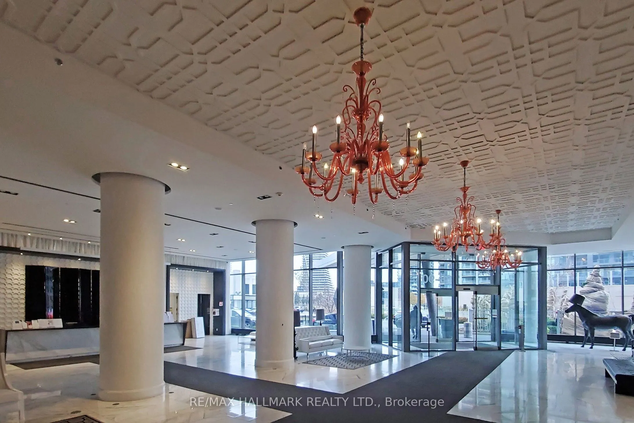90 Park Lawn Road, #608