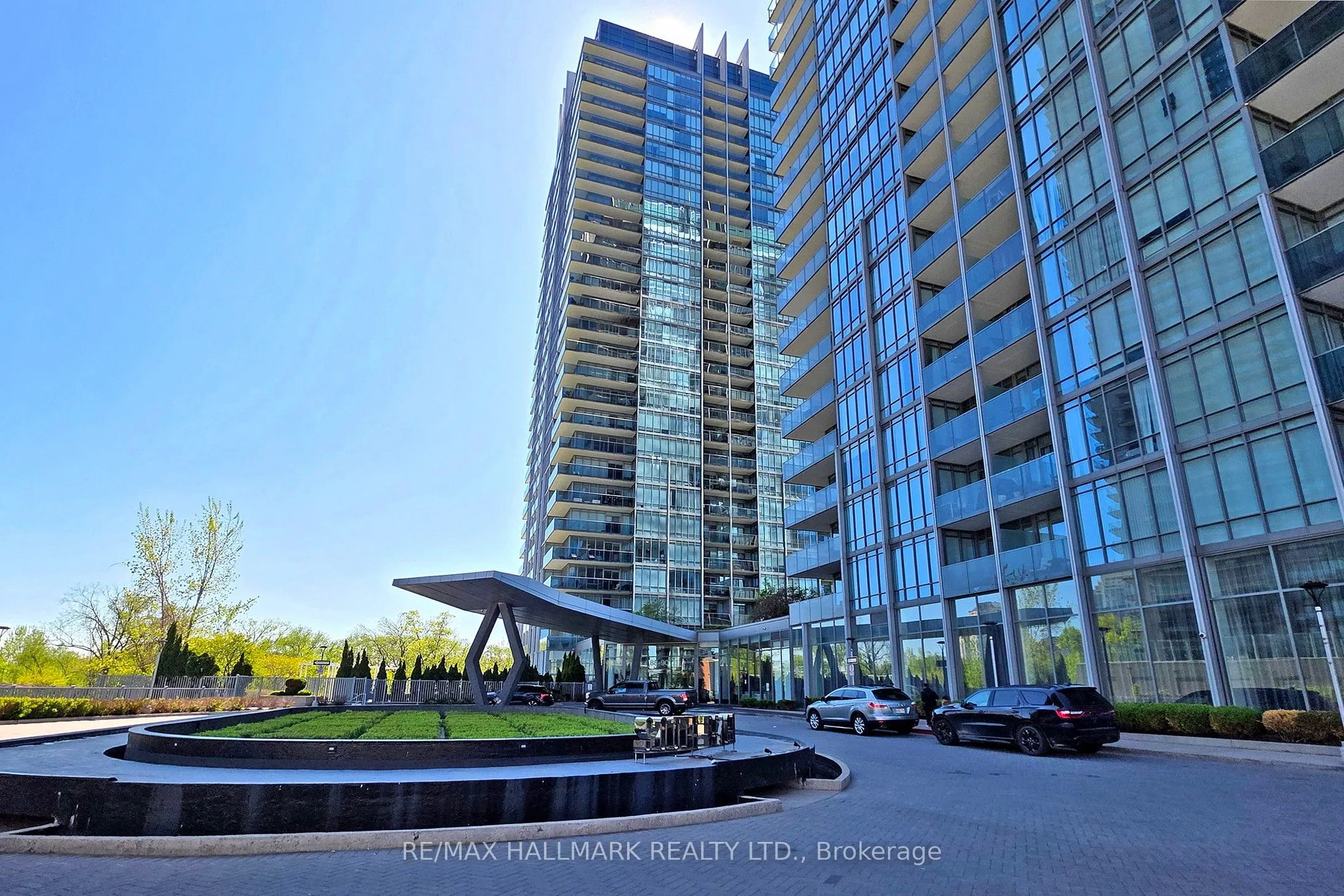 90 Park Lawn Road, #608