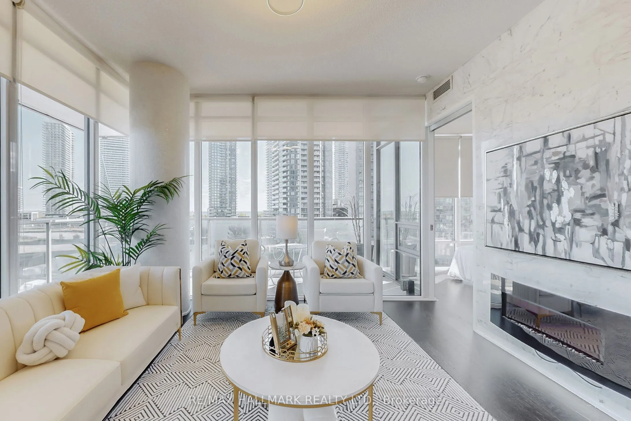 90 Park Lawn Road, #608