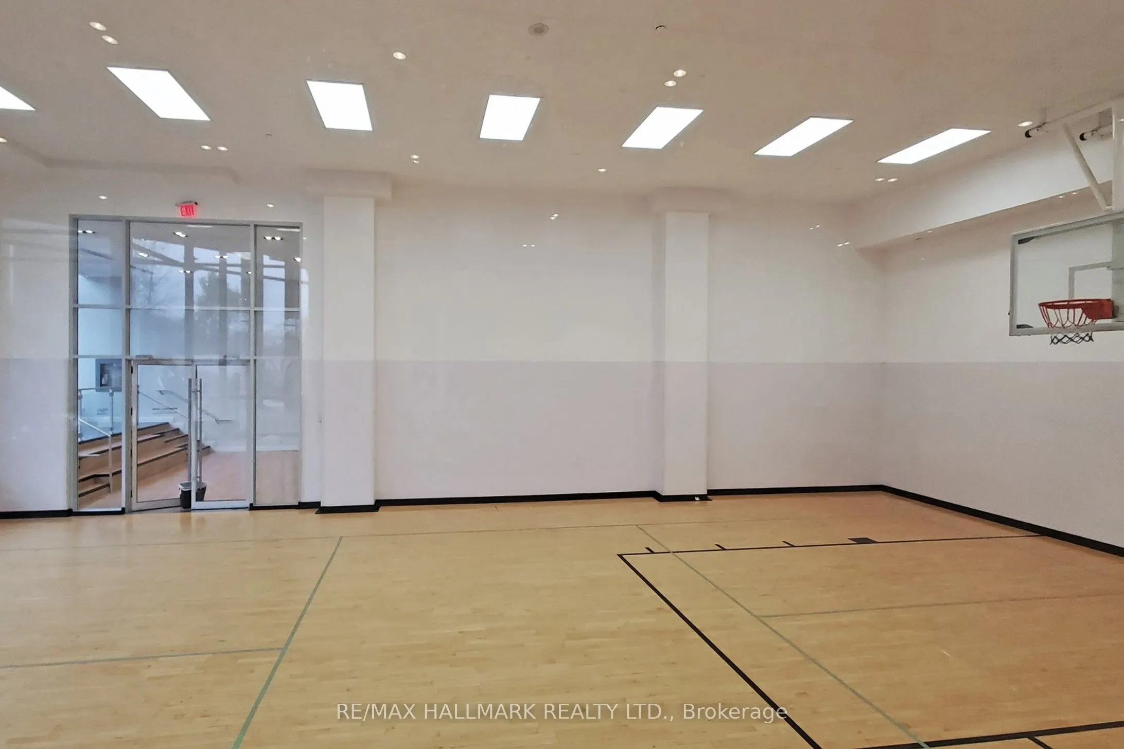 90 Park Lawn Road, #608