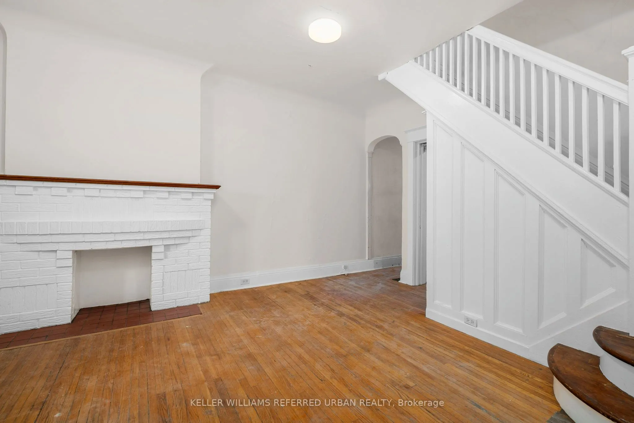 1182 Dufferin Street