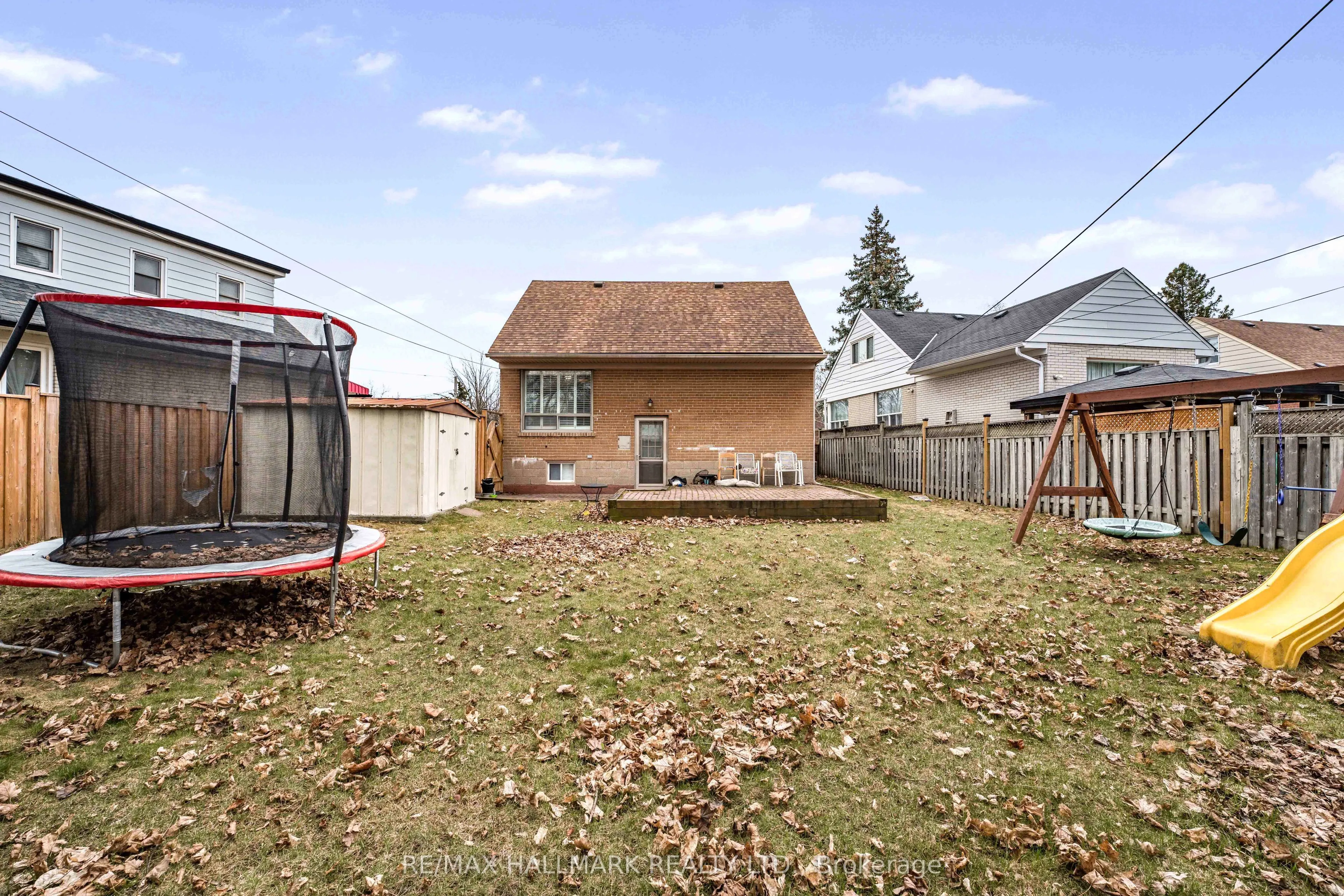 17 Tofield Crescent