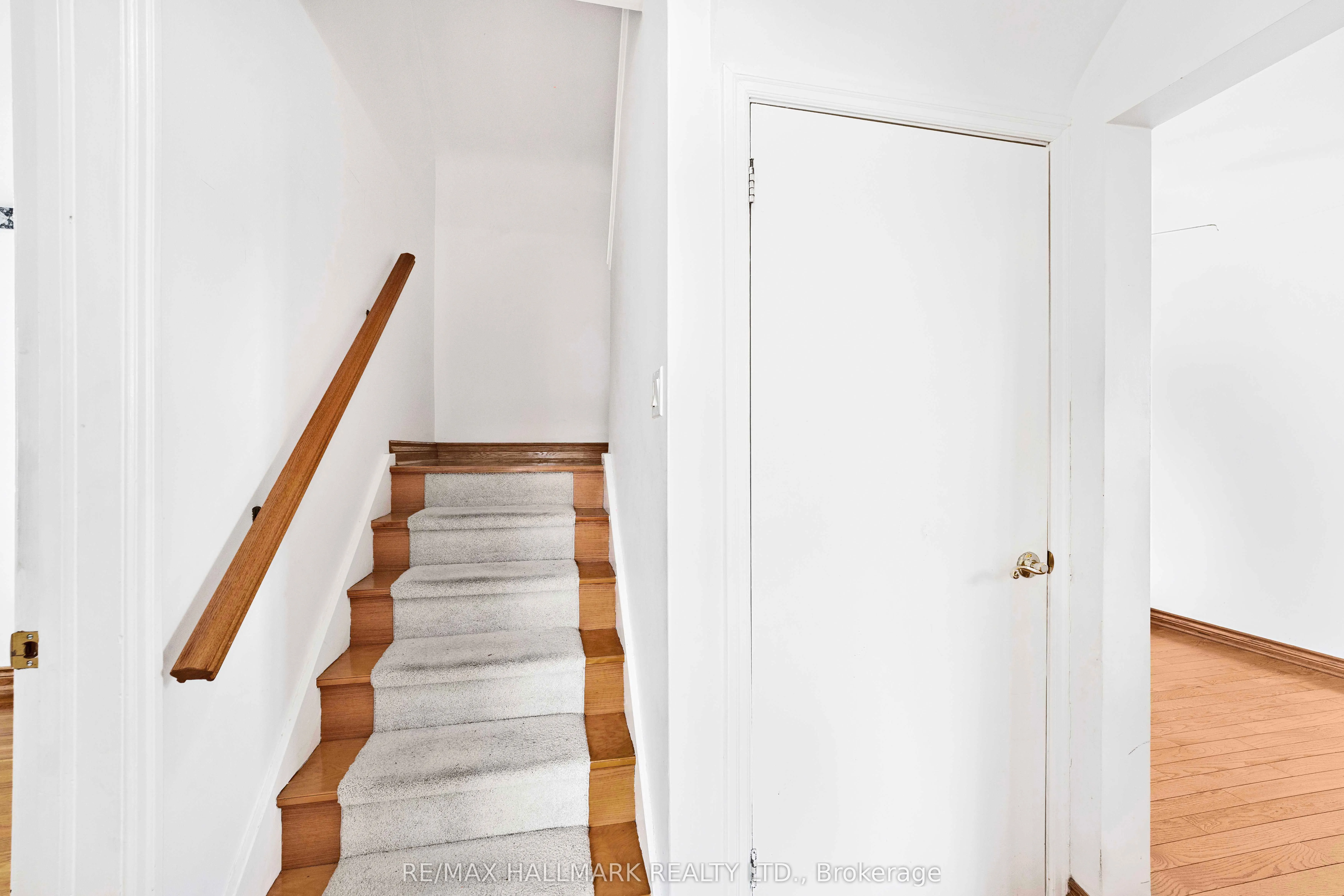 17 Tofield Crescent