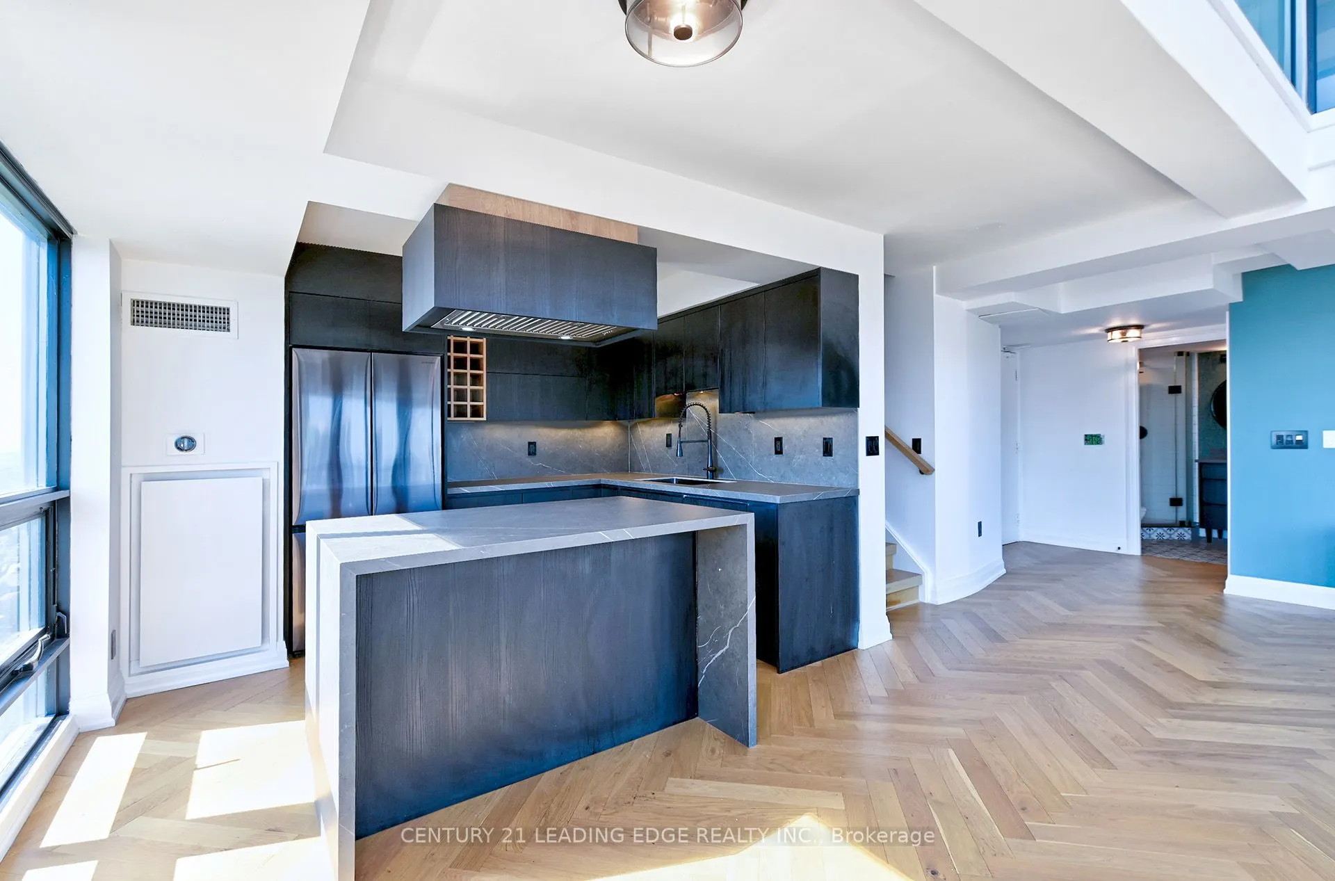 155 Legion Road N, #2704