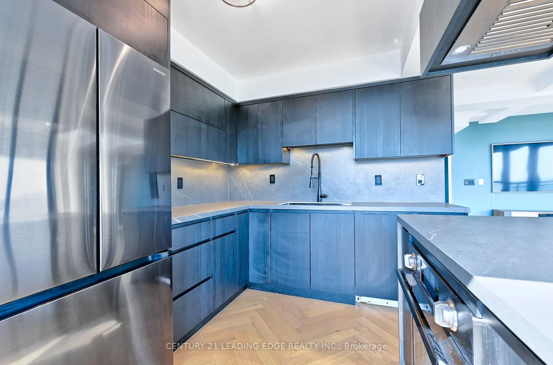 155 Legion Road N, #2704