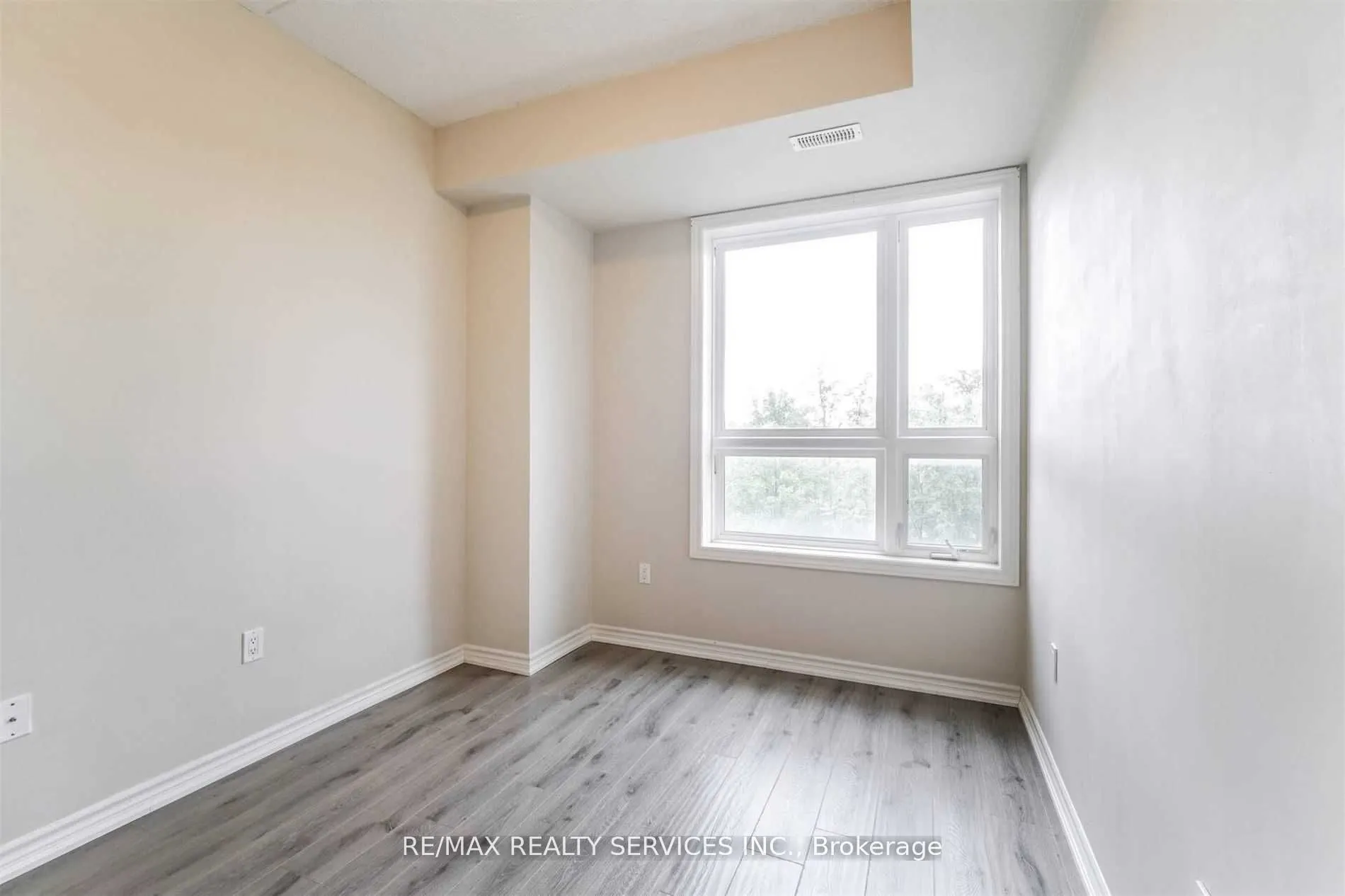 640 Sauve Street, #109