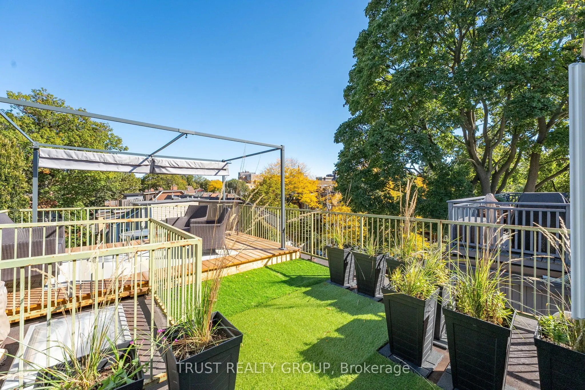 73 Indian Road, #Upper