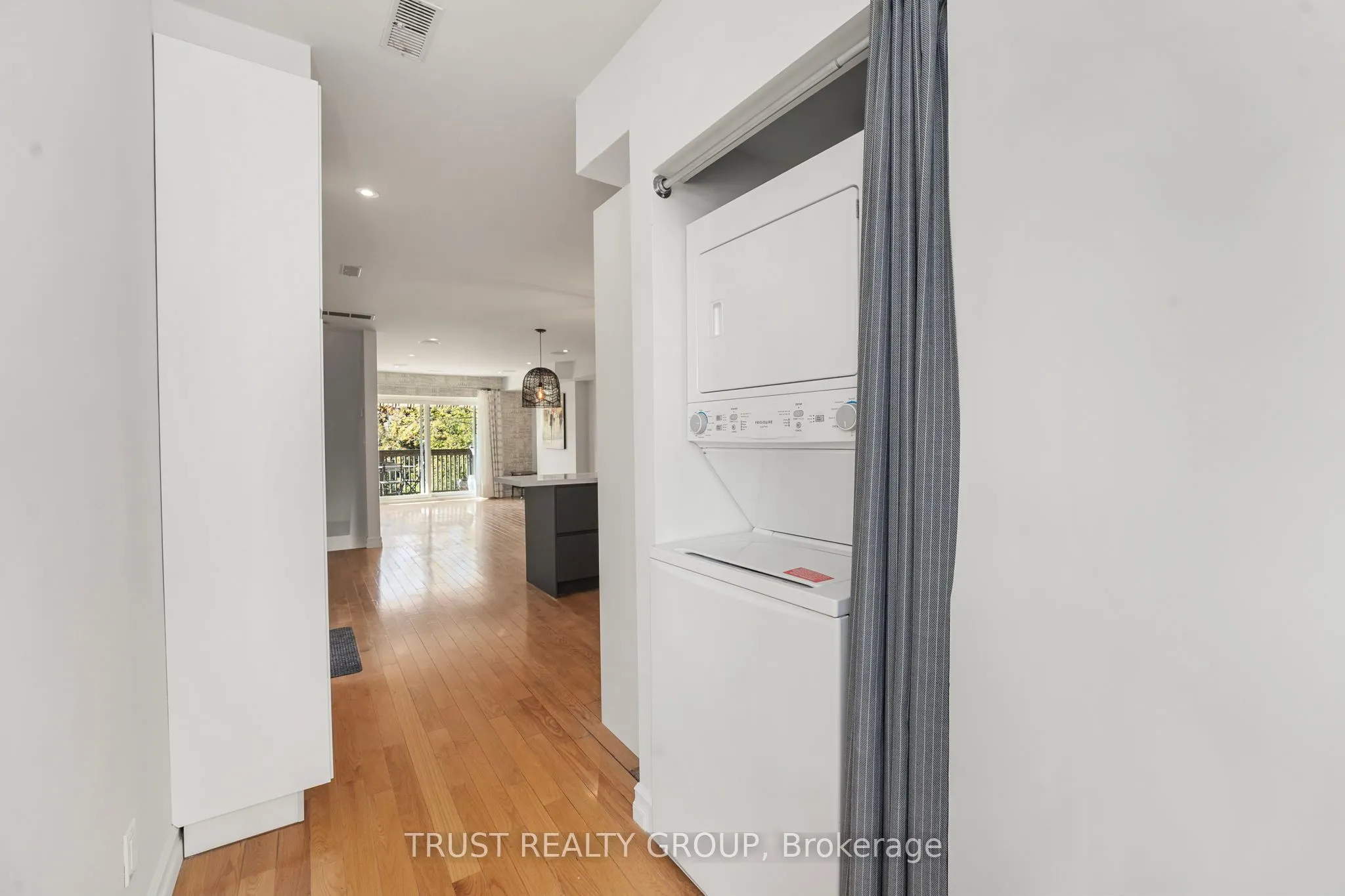 73 Indian Road, #Upper