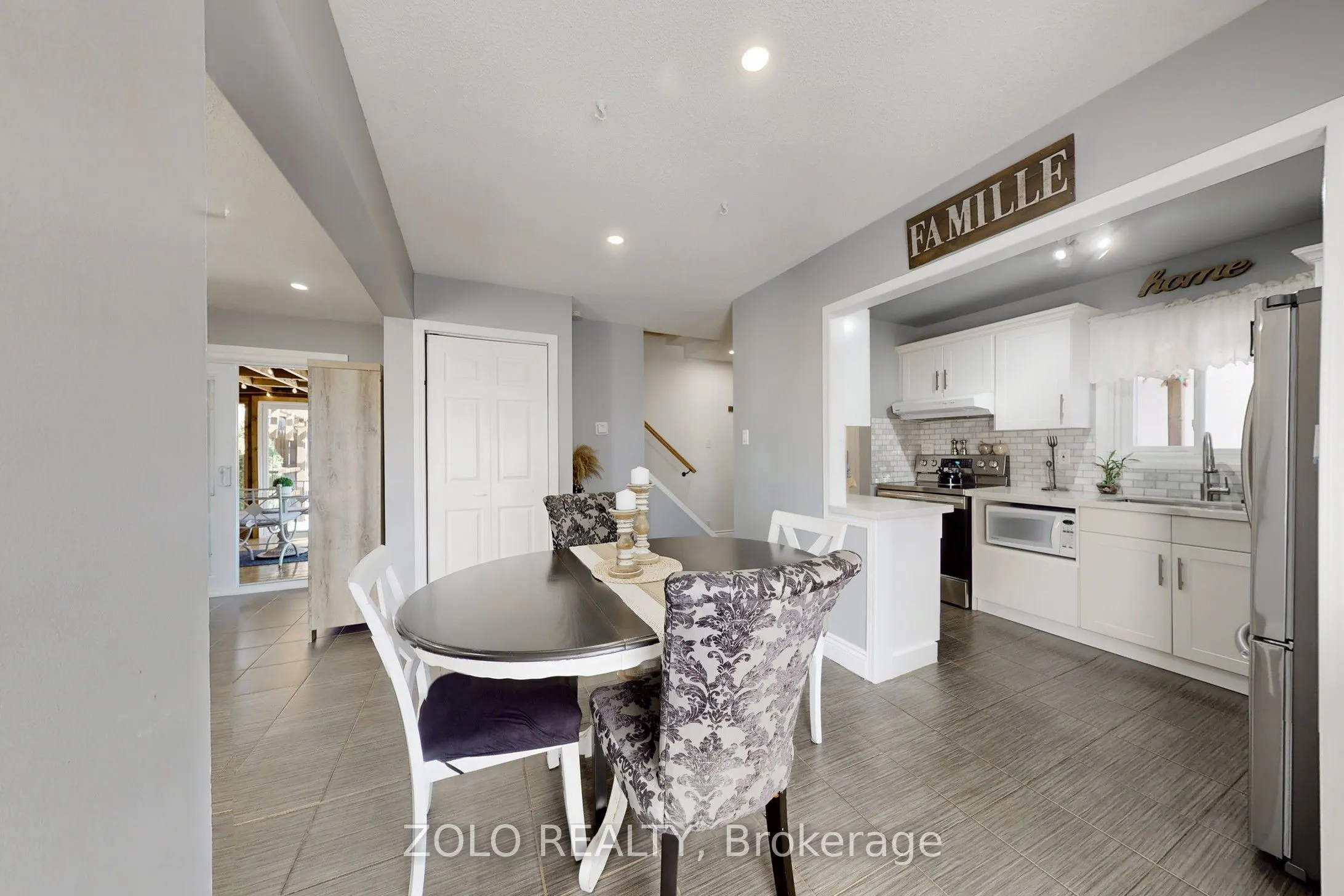 30 Greenbush Court