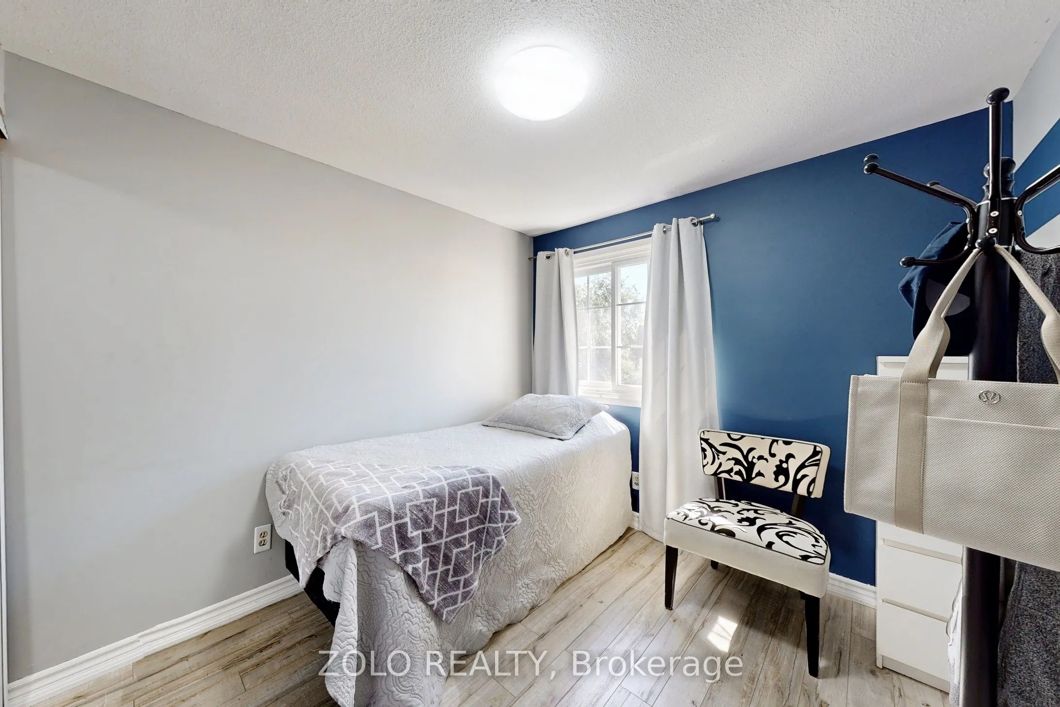 30 Greenbush Court