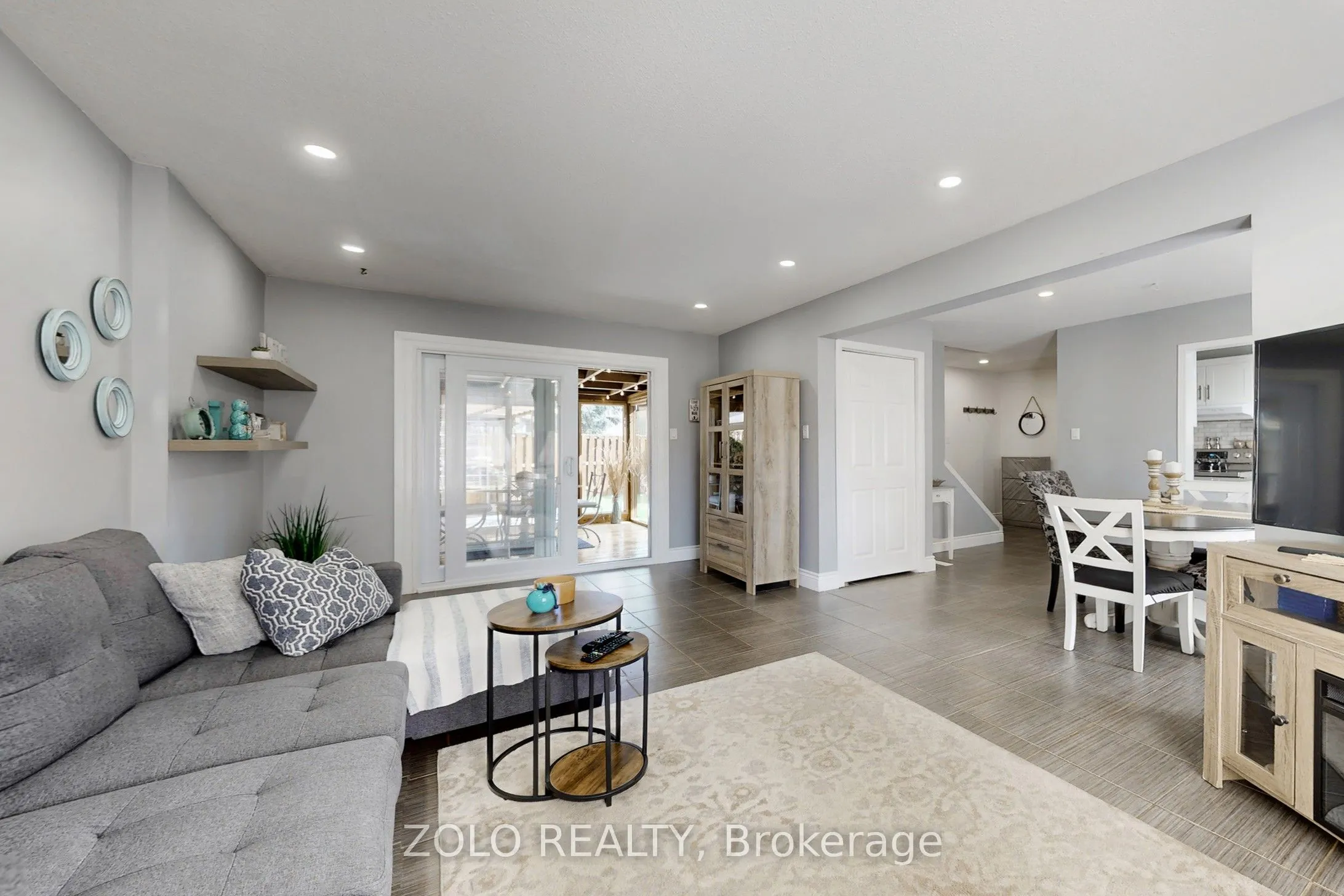 30 Greenbush Court