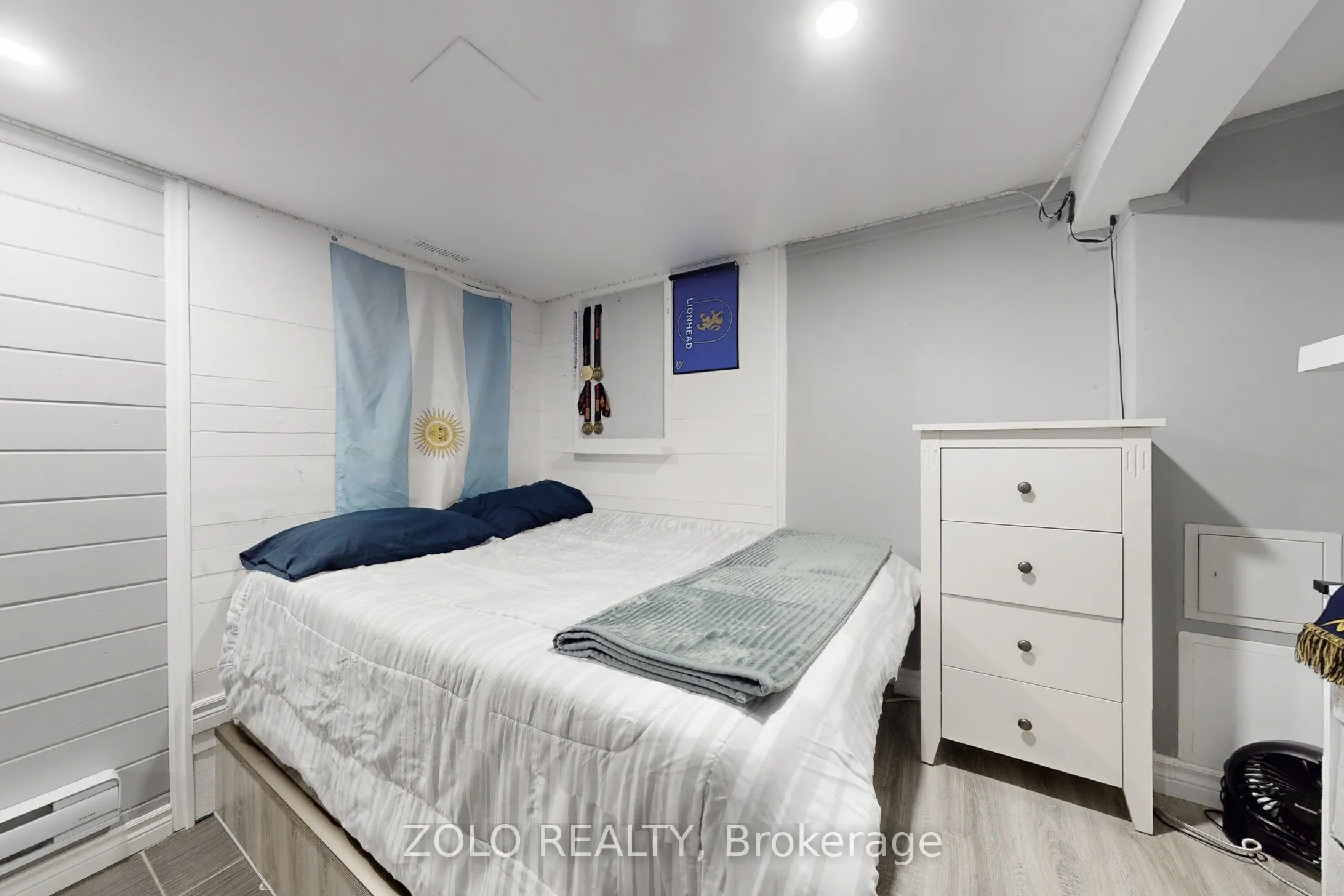 30 Greenbush Court