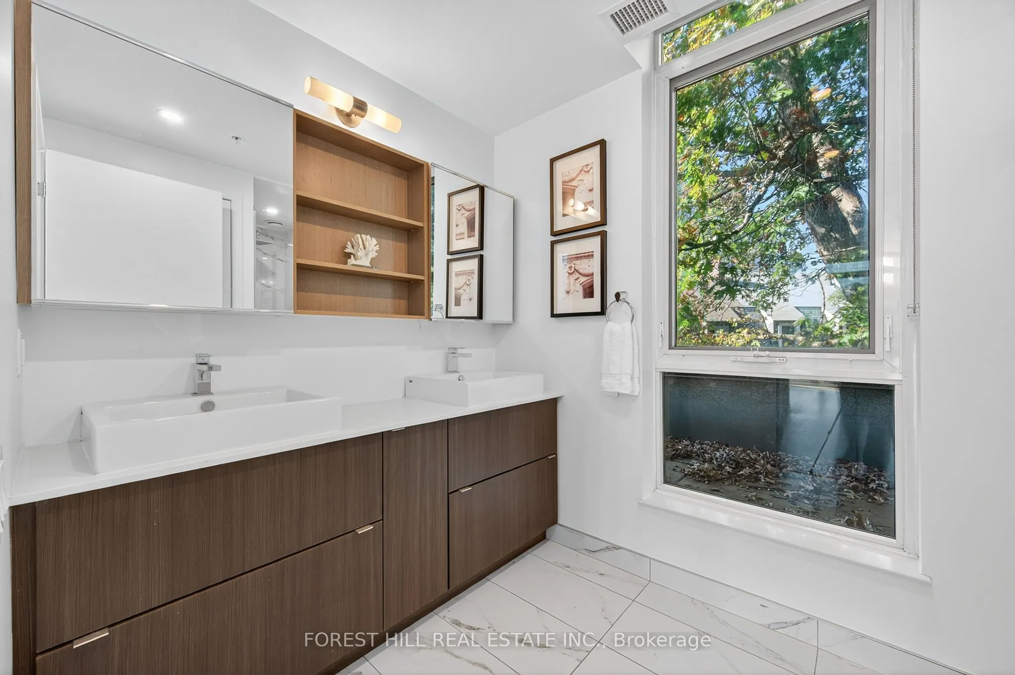 38 Howard Park Avenue, #156