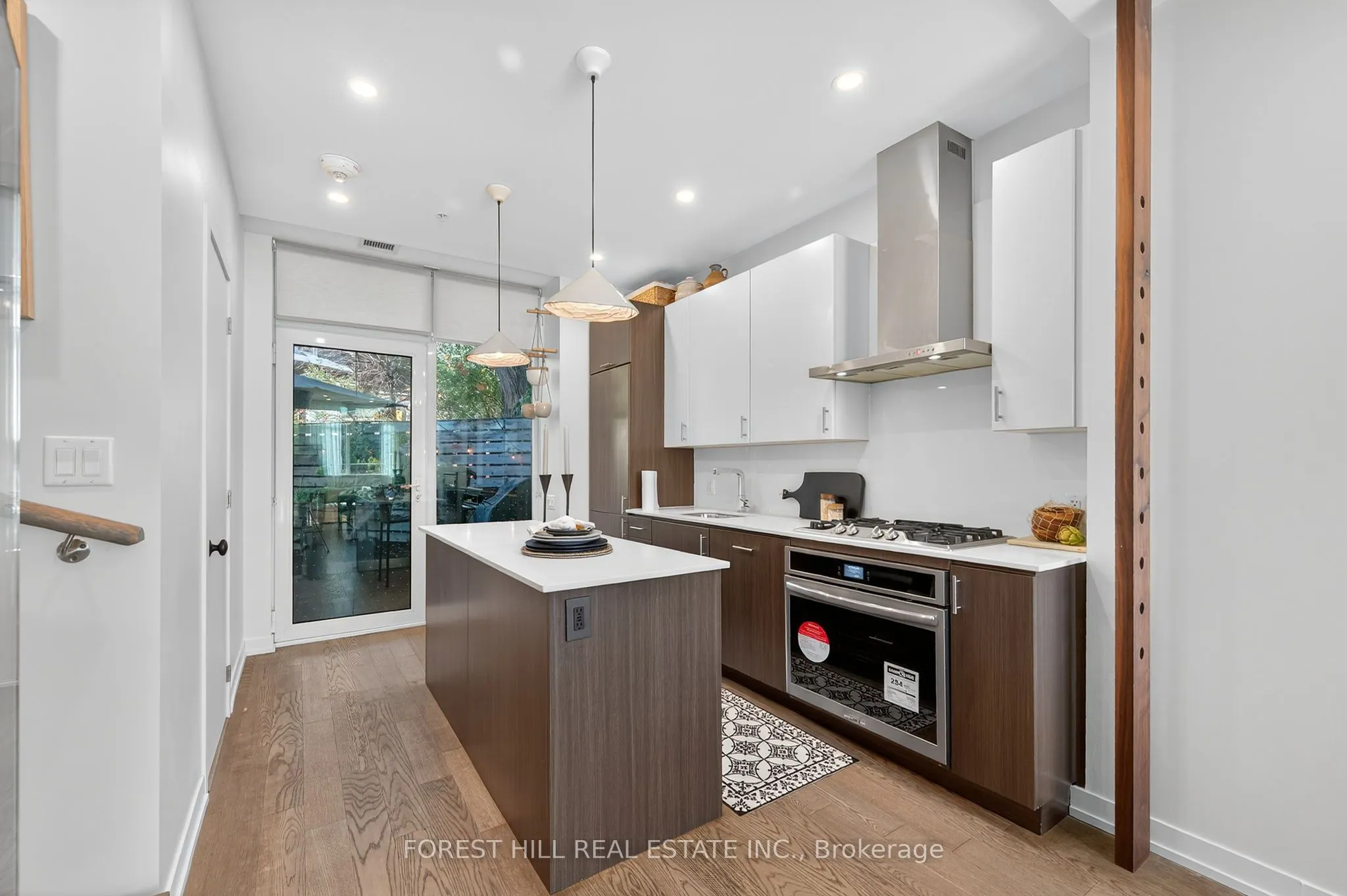 38 Howard Park Avenue, #156