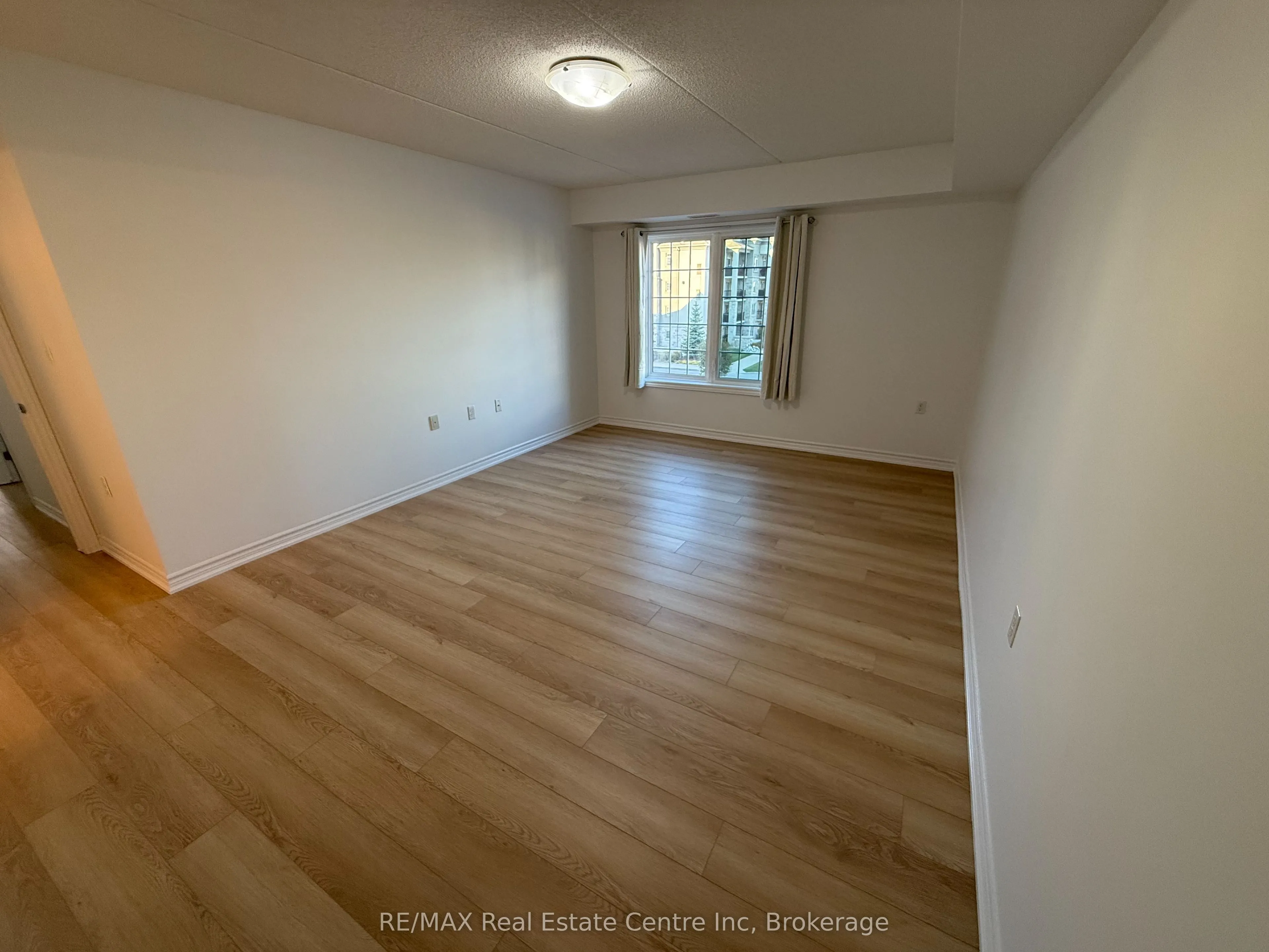 1440 Main Street E, #306