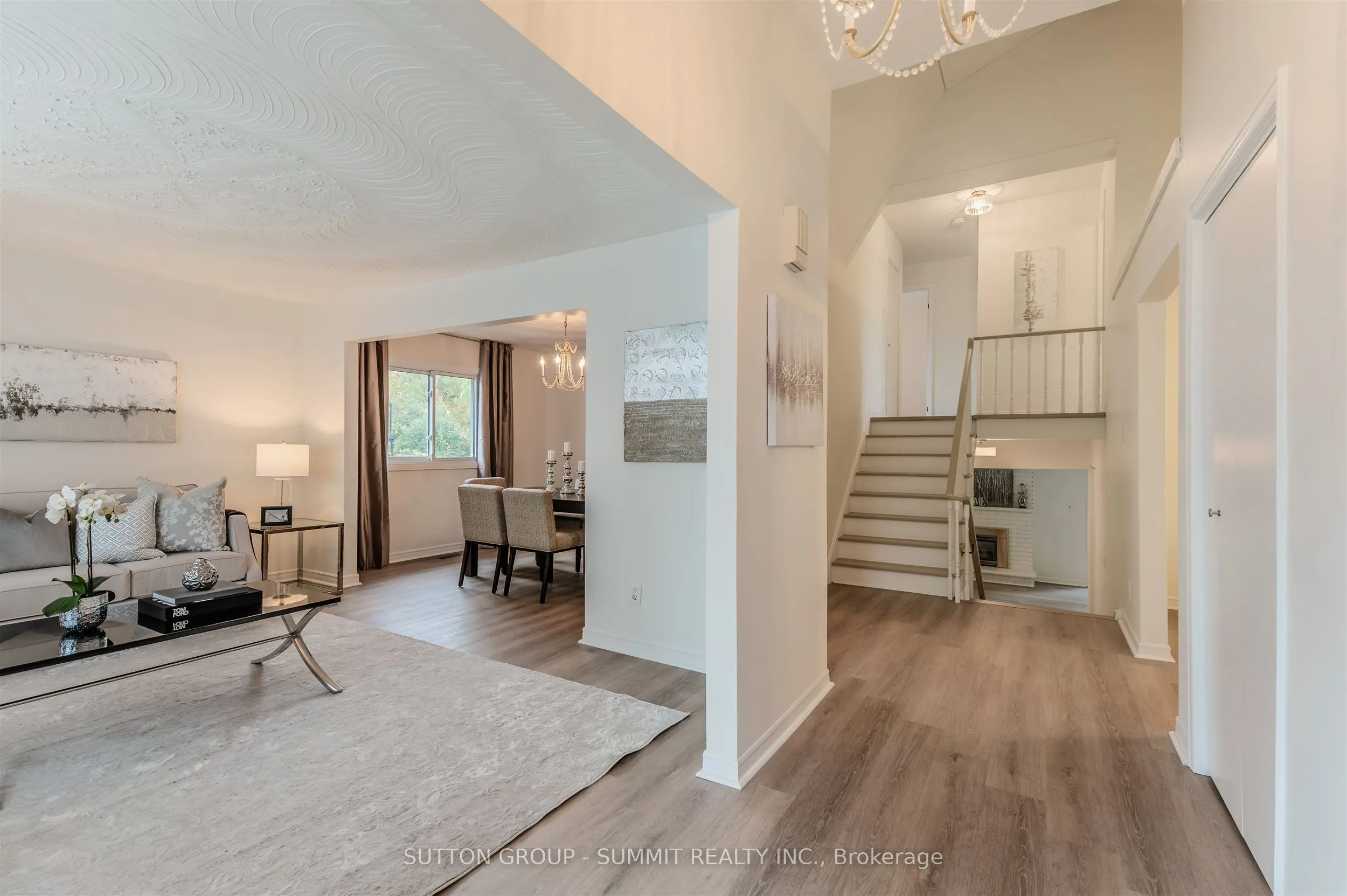 83 CURTIS Drive