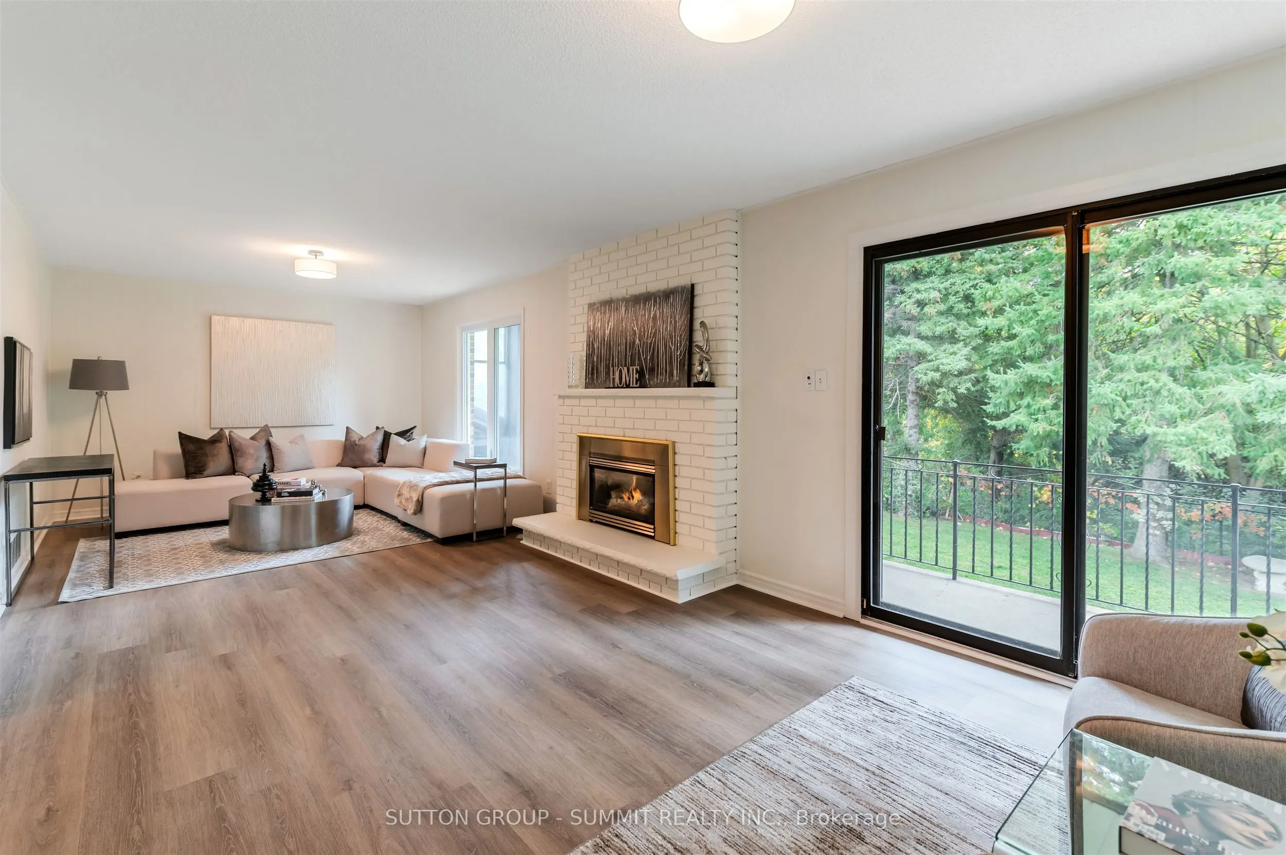 83 CURTIS Drive