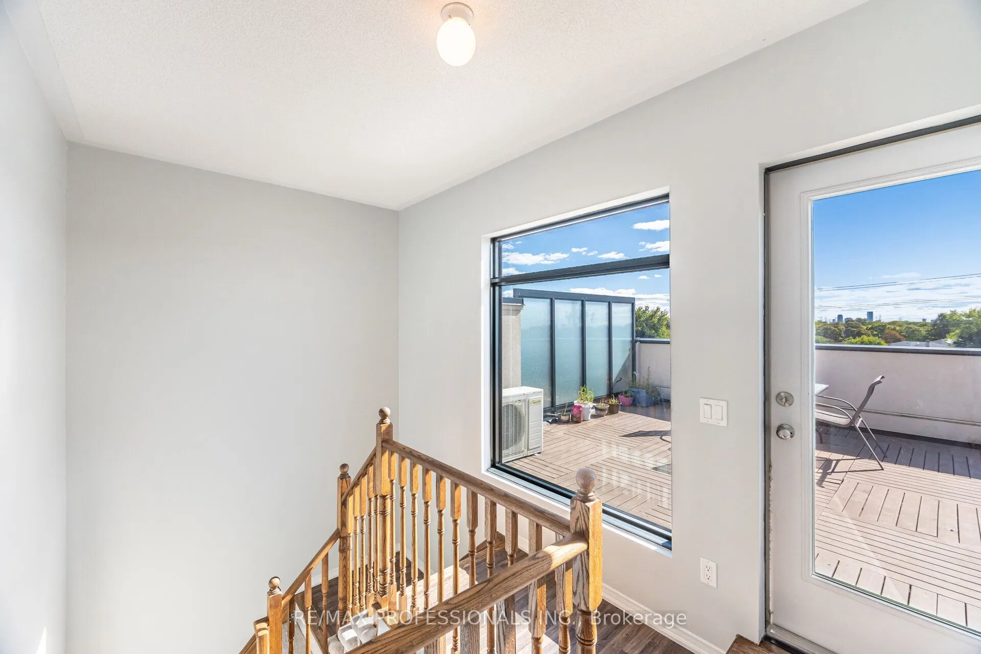 140 Widdicombe Hill Boulevard, #608