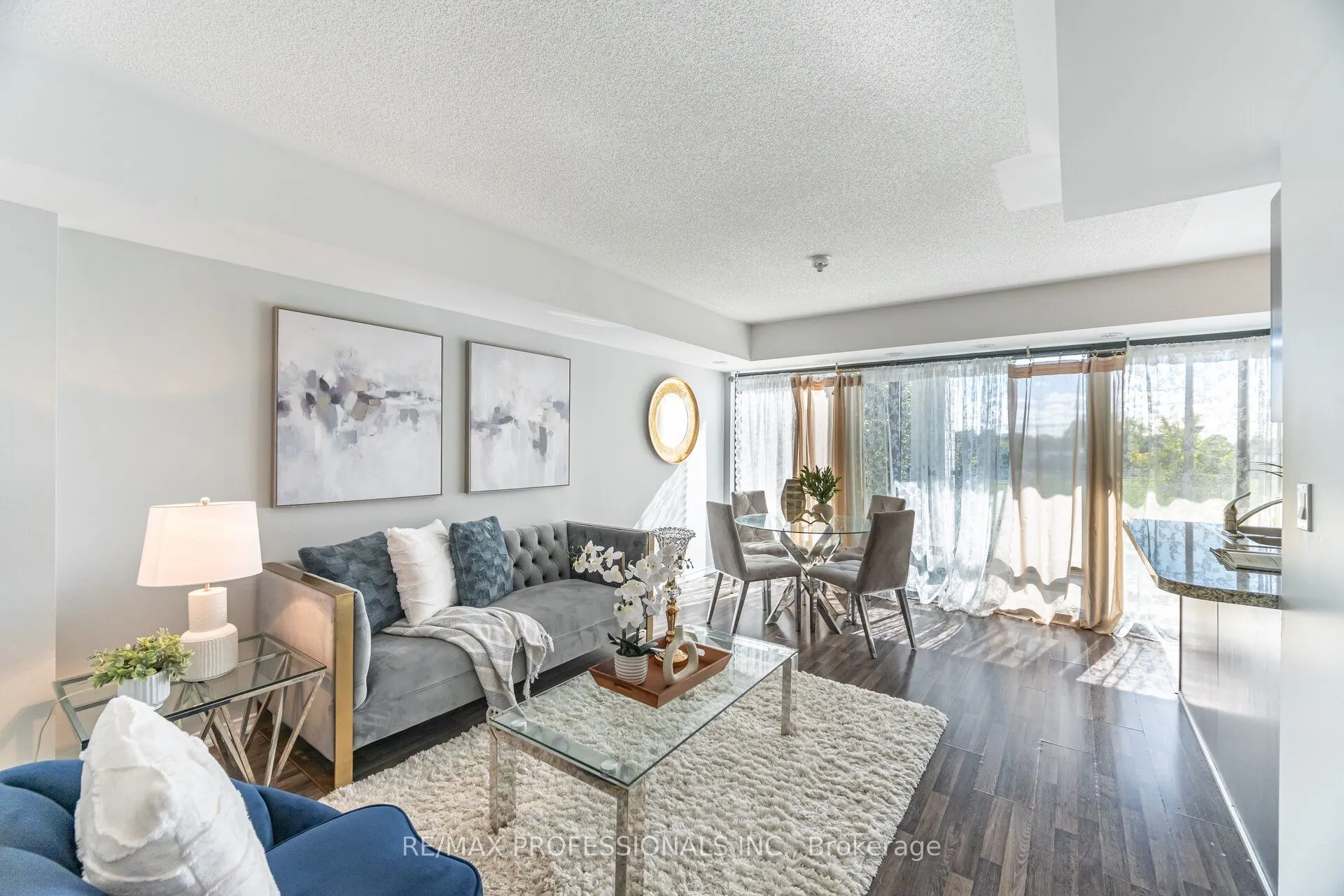 140 Widdicombe Hill Boulevard, #608