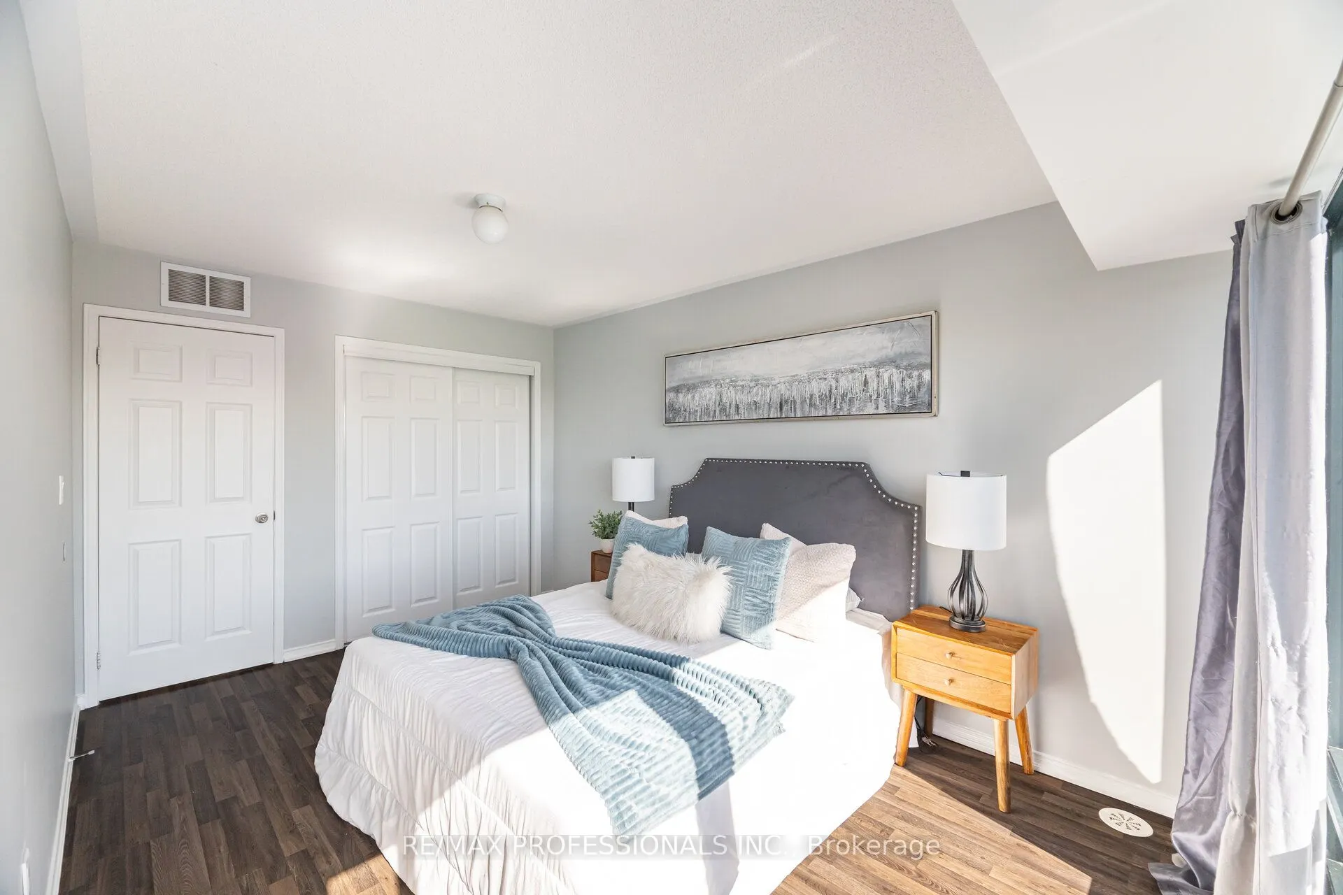 140 Widdicombe Hill Boulevard, #608