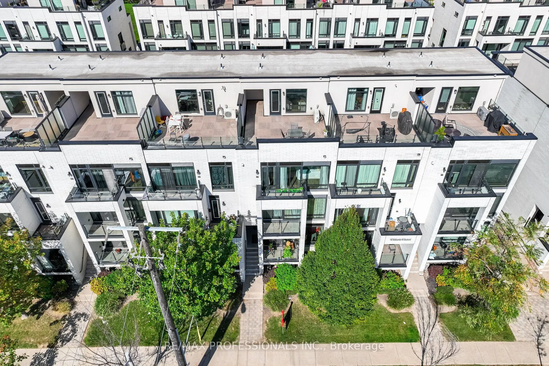 140 Widdicombe Hill Boulevard, #608