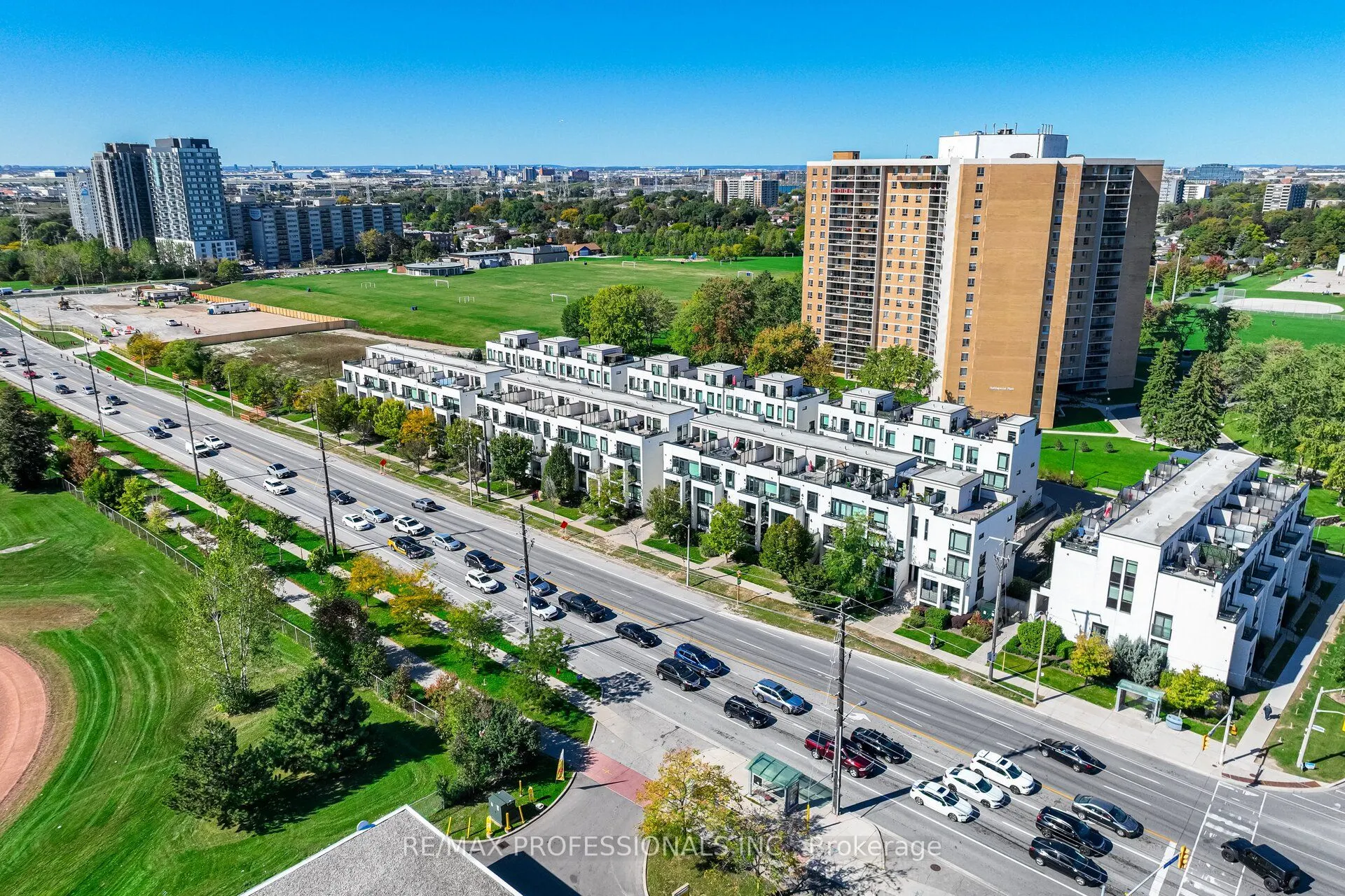 140 Widdicombe Hill Boulevard, #608