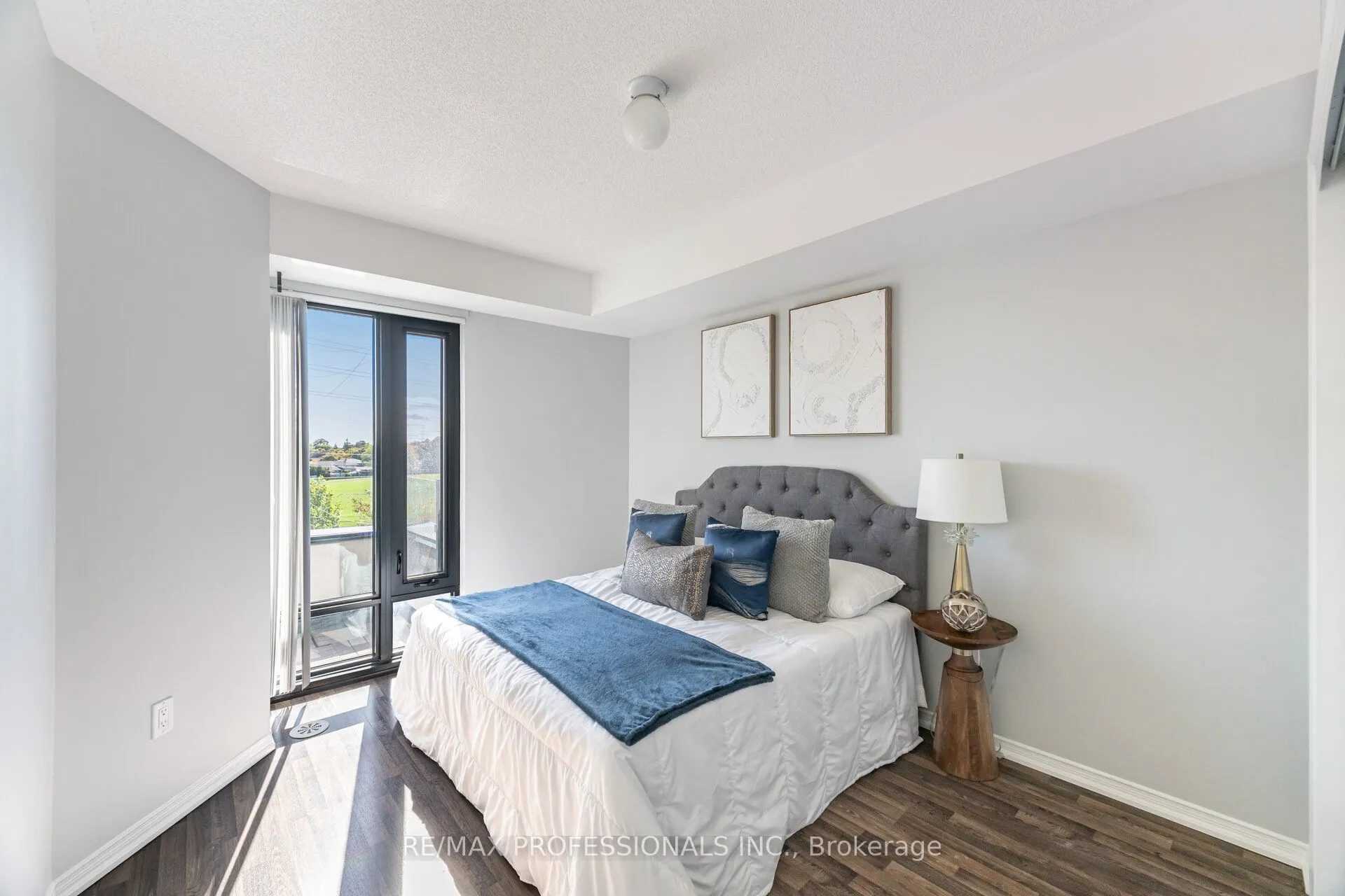 140 Widdicombe Hill Boulevard, #608