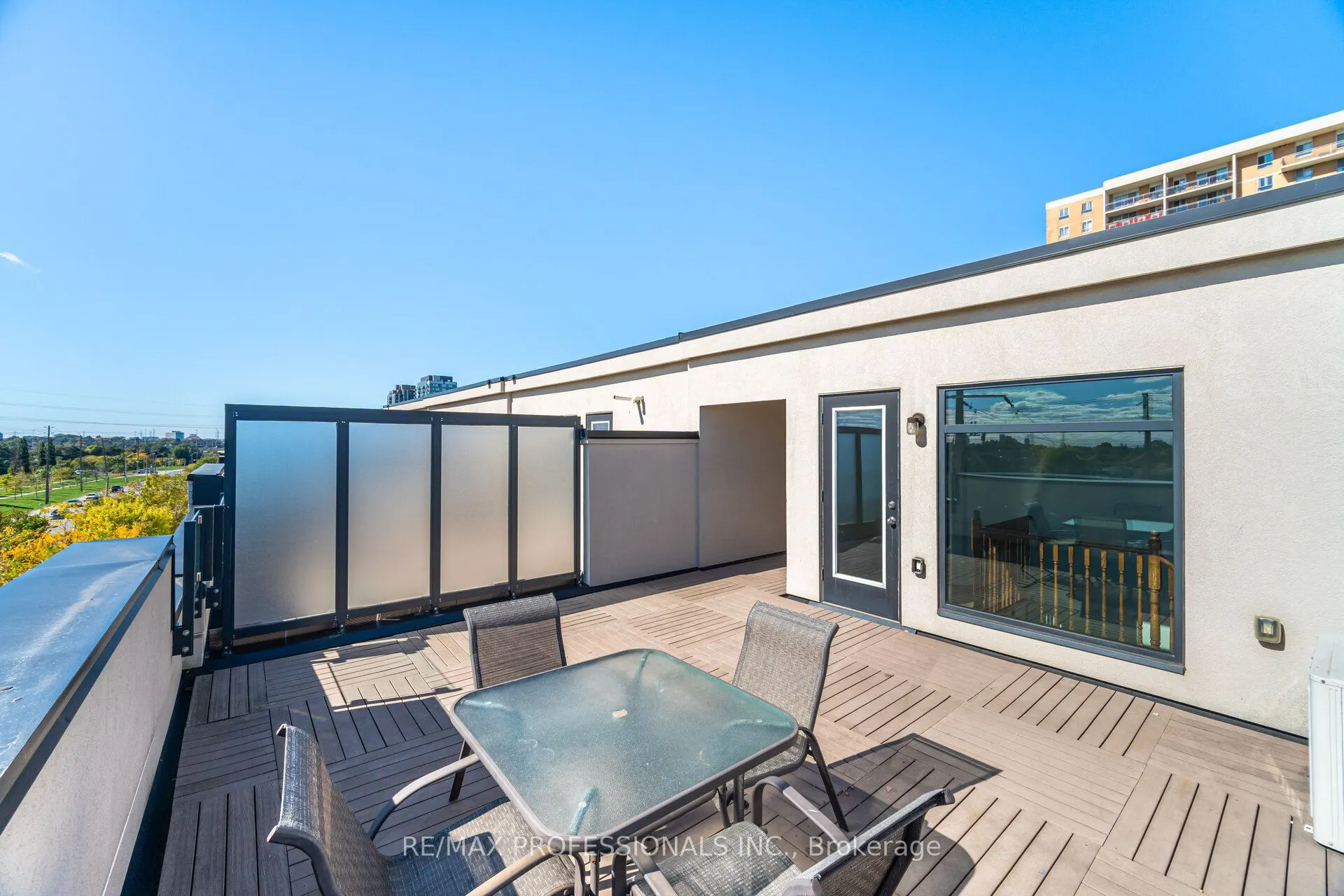 140 Widdicombe Hill Boulevard, #608