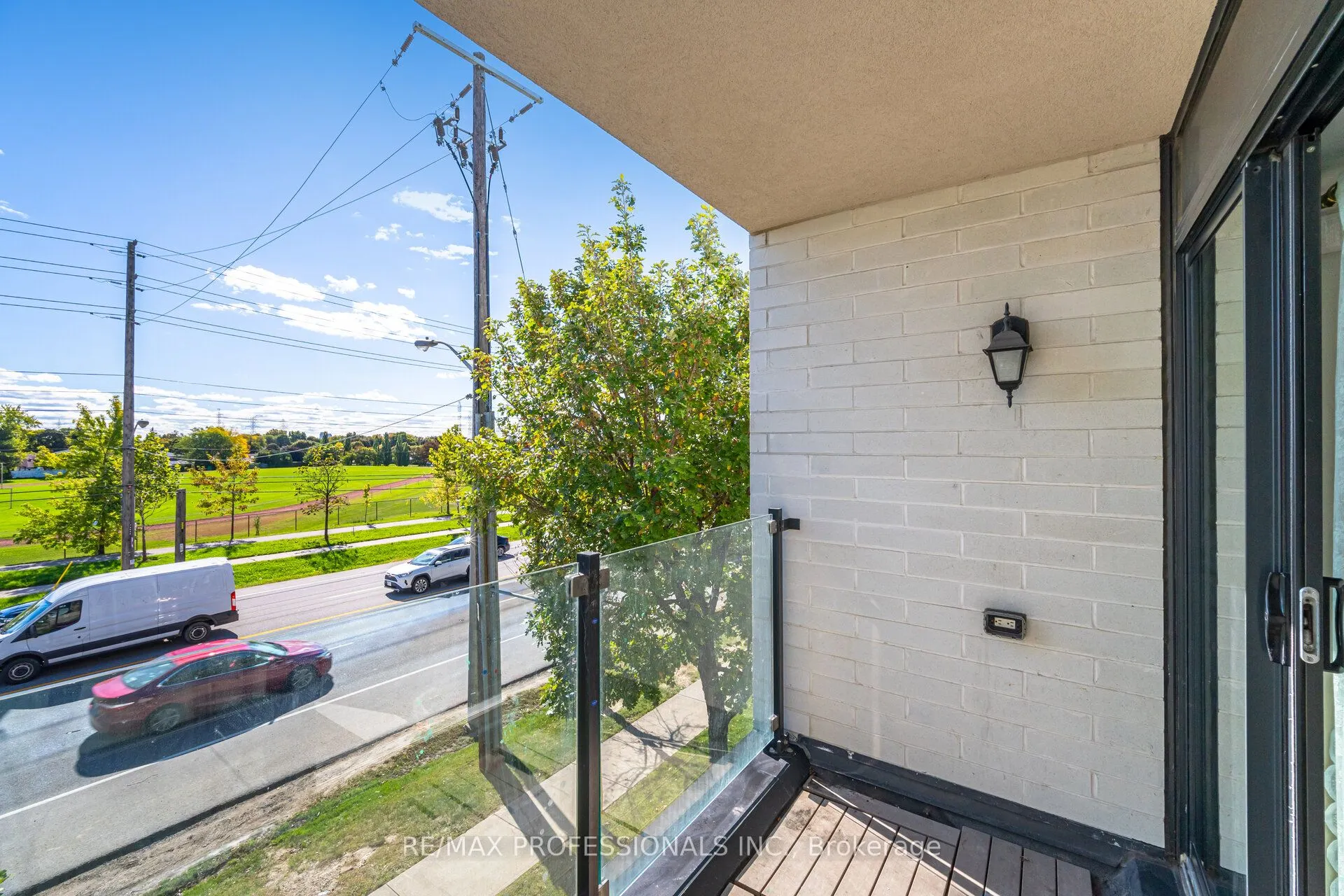 140 Widdicombe Hill Boulevard, #608