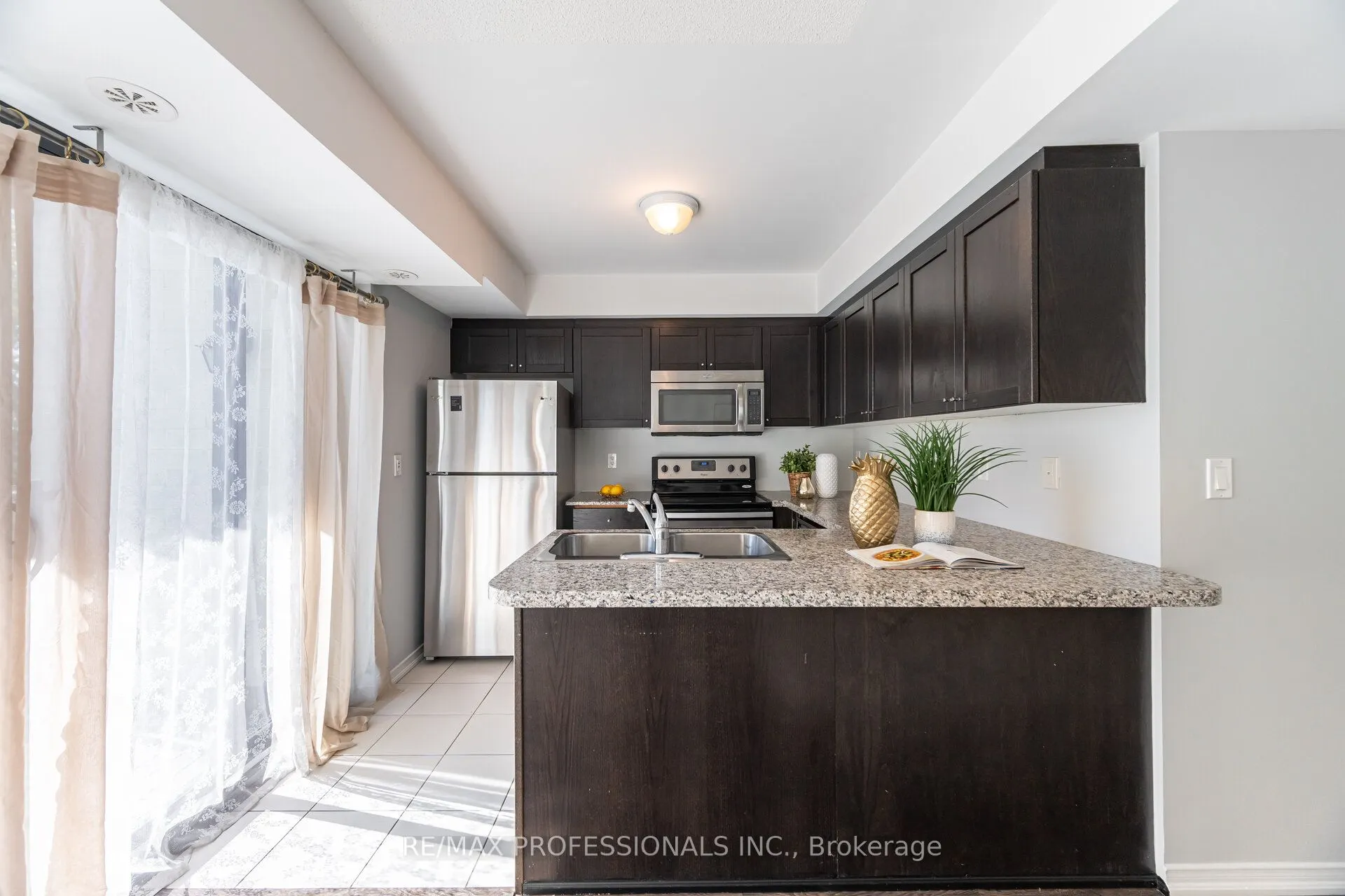 140 Widdicombe Hill Boulevard, #608