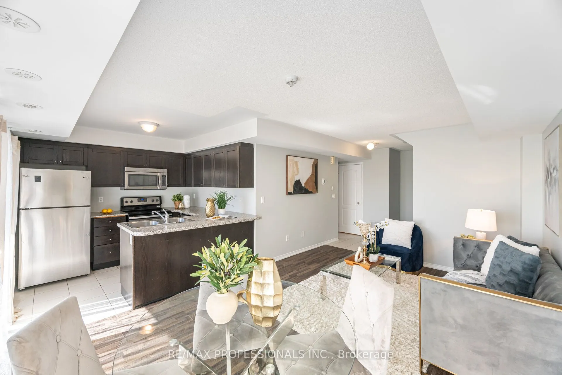 140 Widdicombe Hill Boulevard, #608