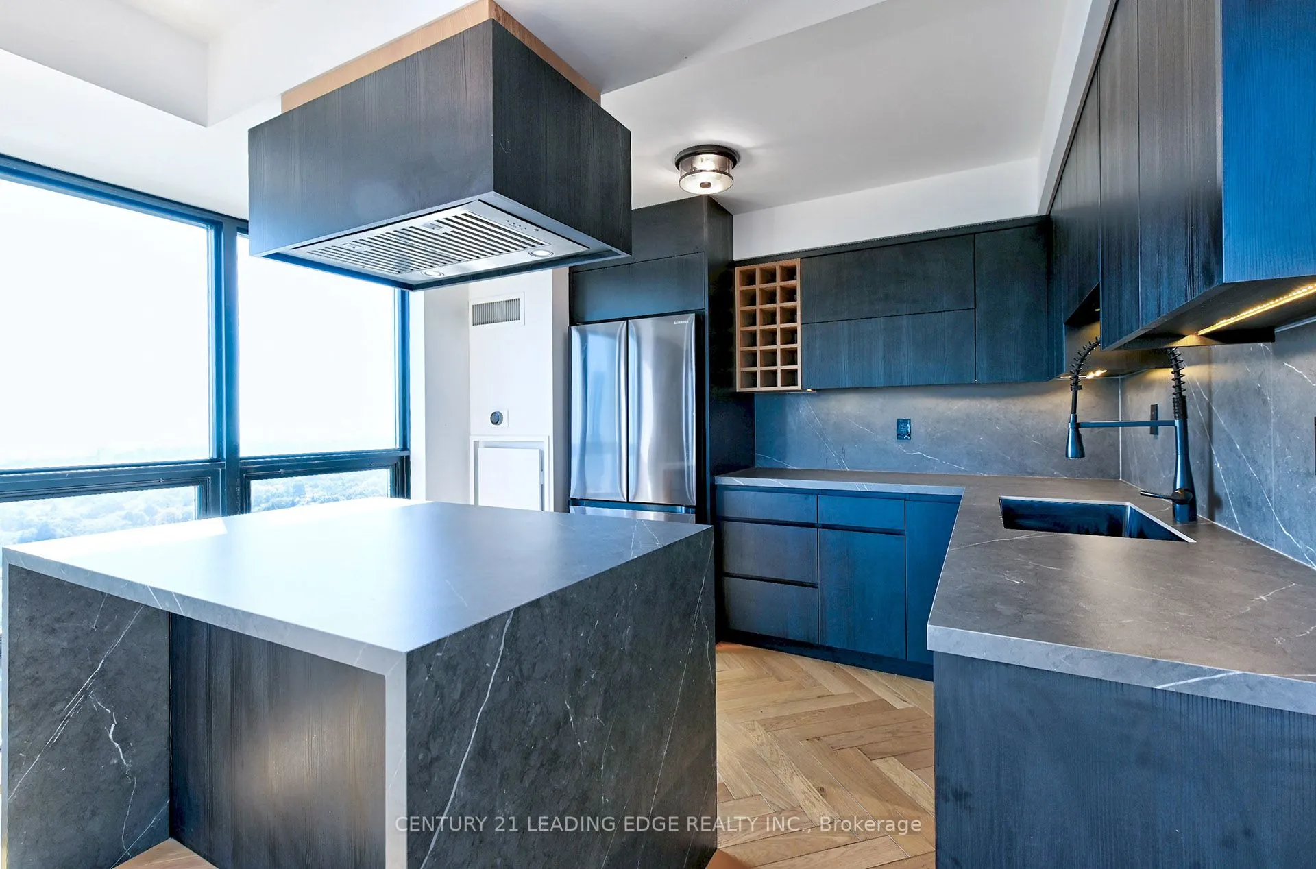 155 Legion Road N, #2704