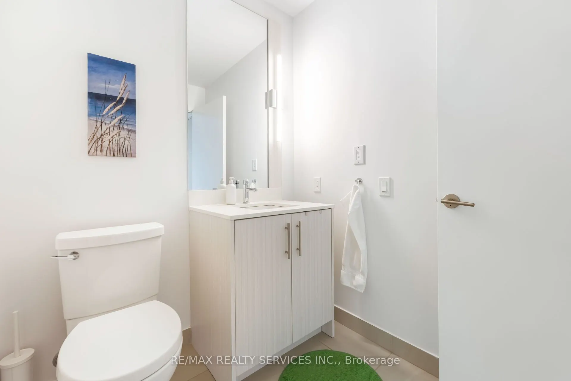 225 VETERANS Drive, #304