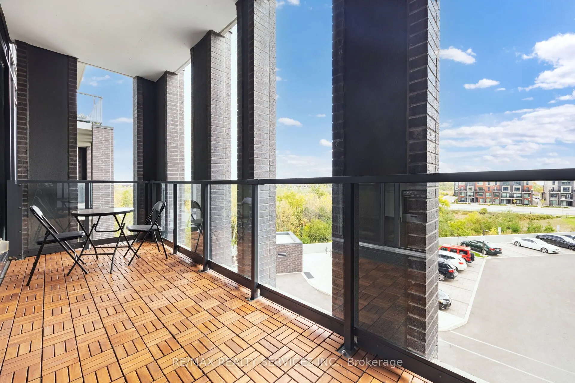 225 VETERANS Drive, #304