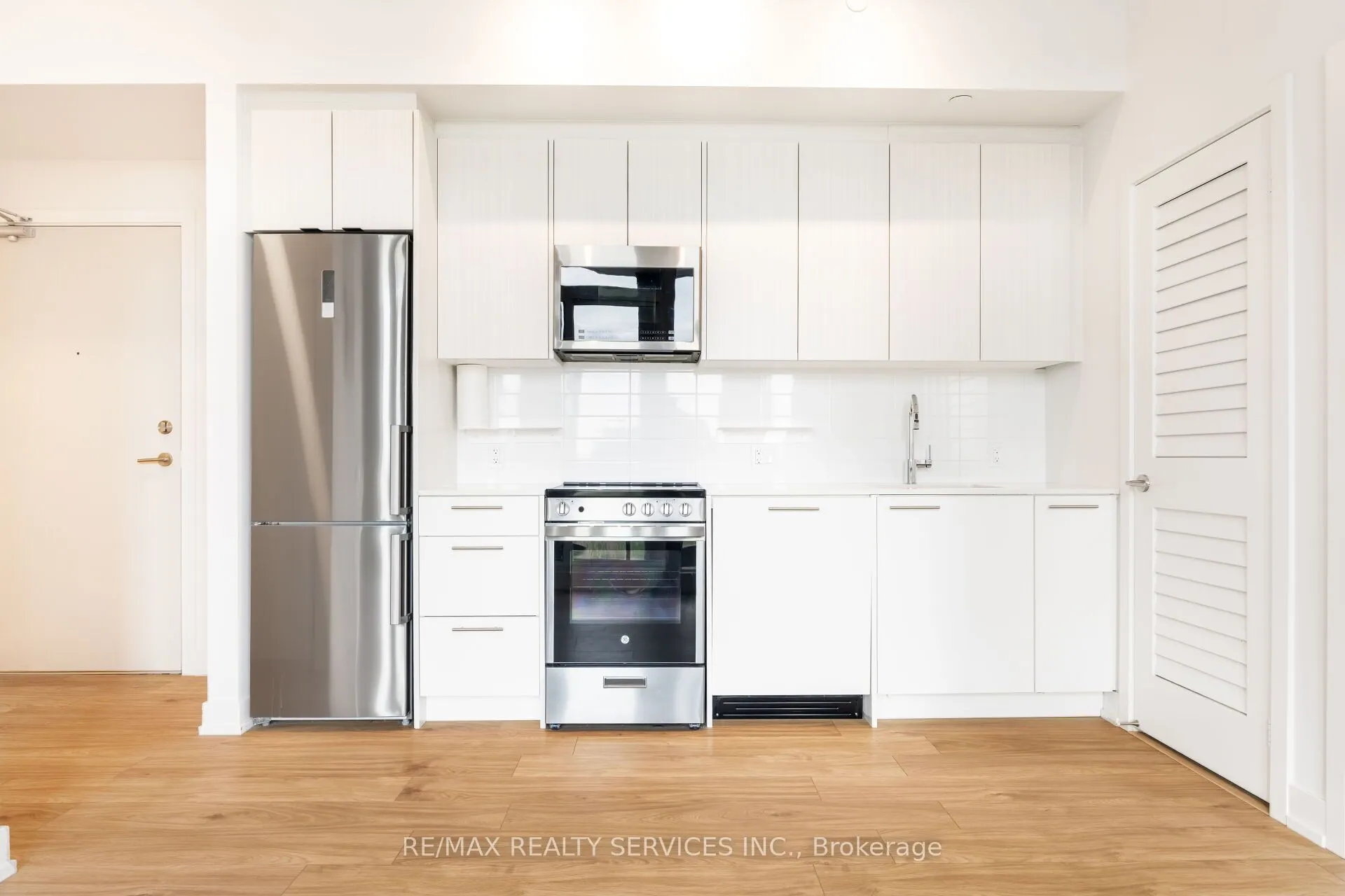 225 VETERANS Drive, #304