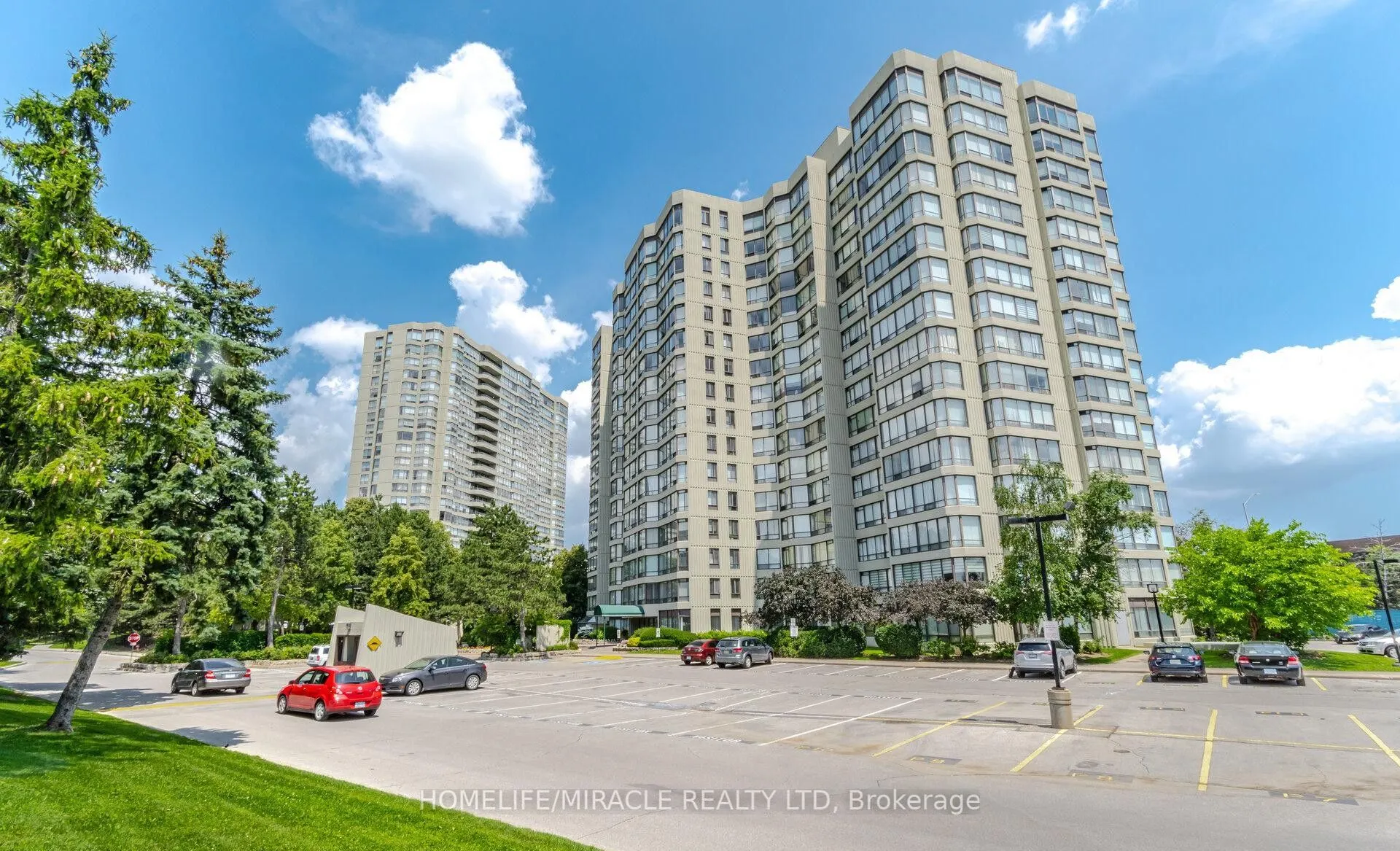 26 Hanover Road, #401