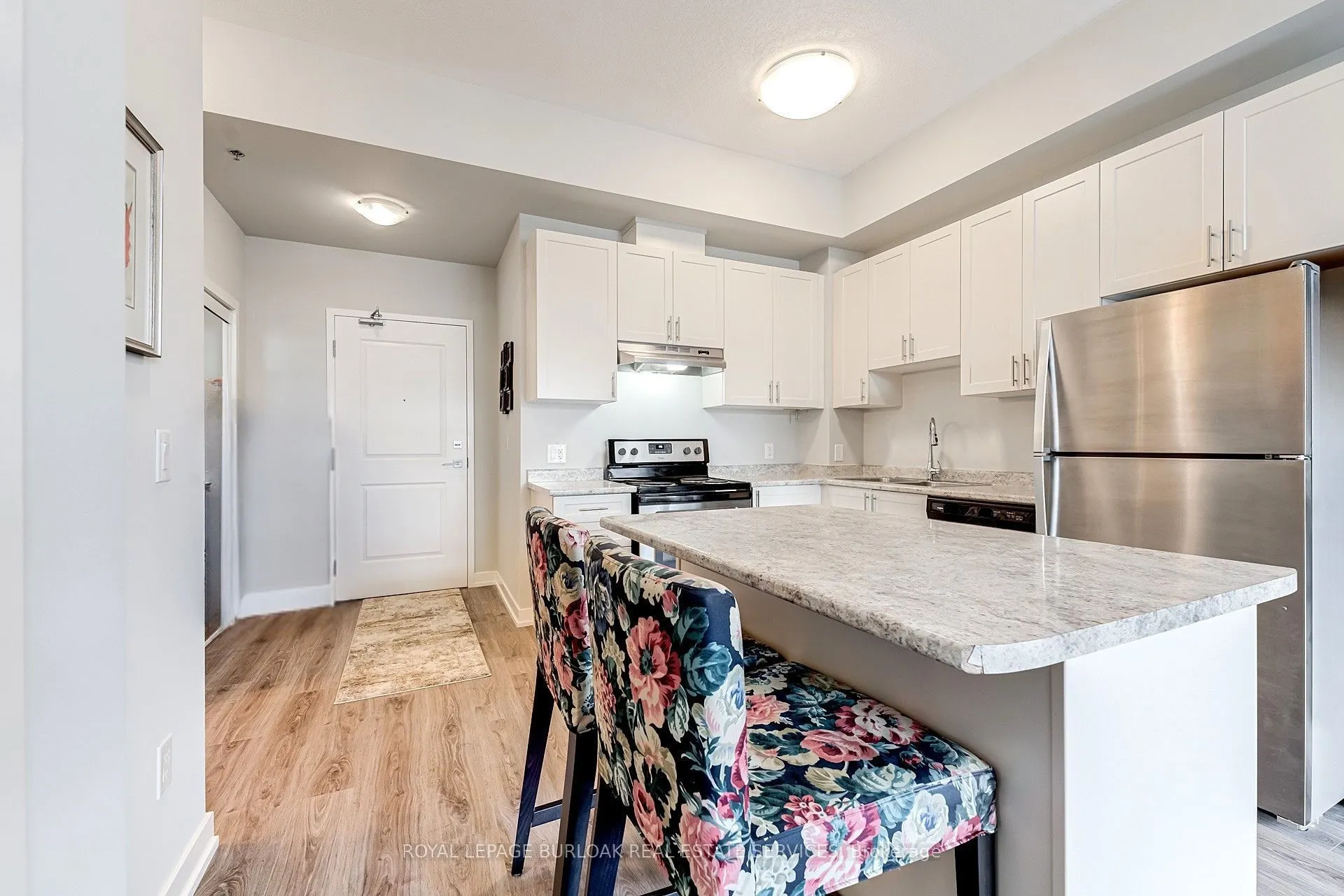 2490 Old Bronte Road, #821