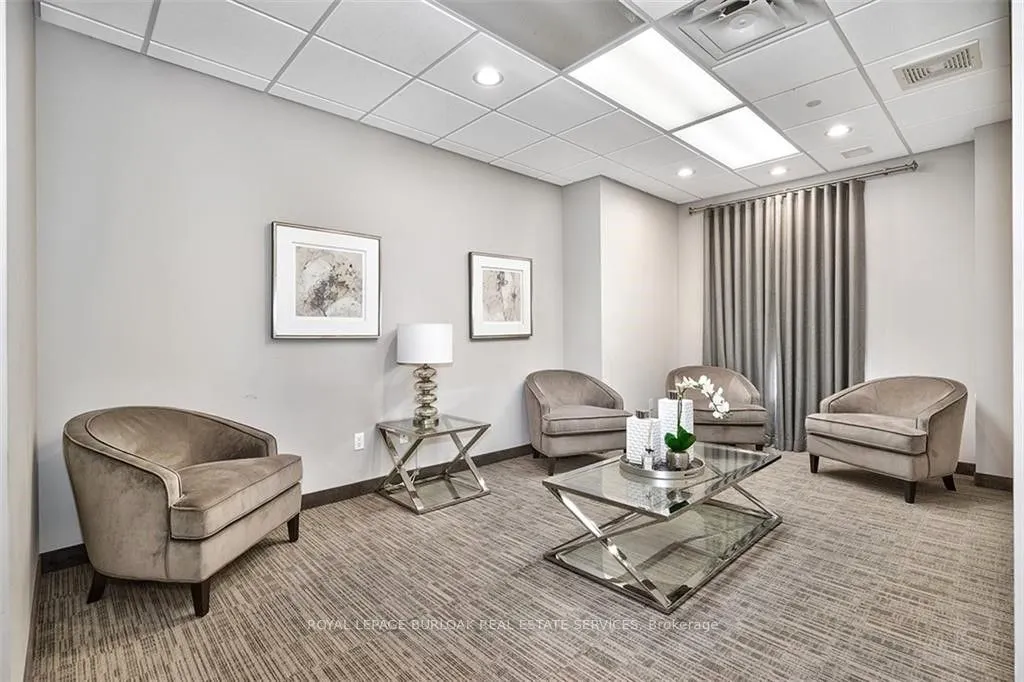 2490 Old Bronte Road, #821