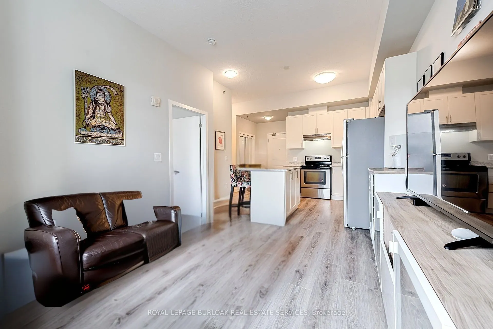 2490 Old Bronte Road, #821